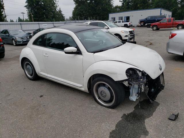  VOLKSWAGEN BEETLE 2013 Белый