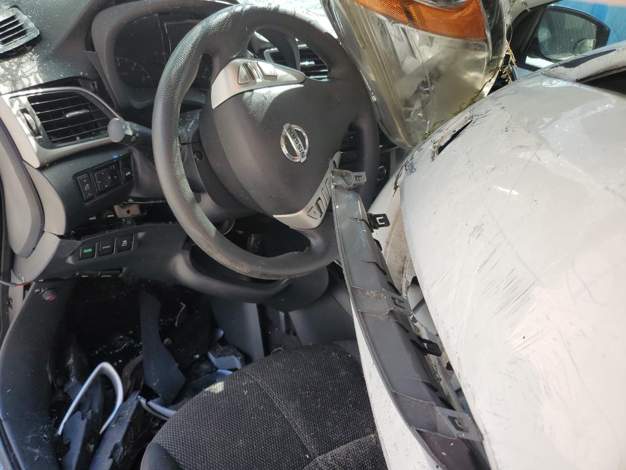 2015 Nissan Sentra - Image 8