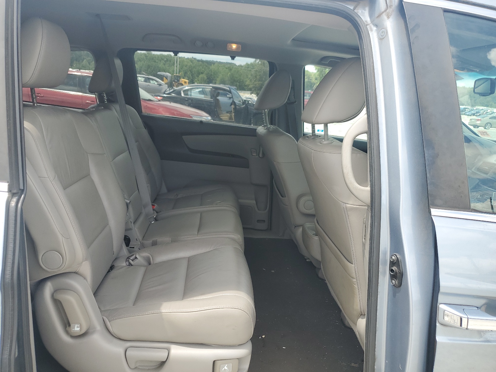 5FNRL5H65CB114375 2012 Honda Odyssey Exl