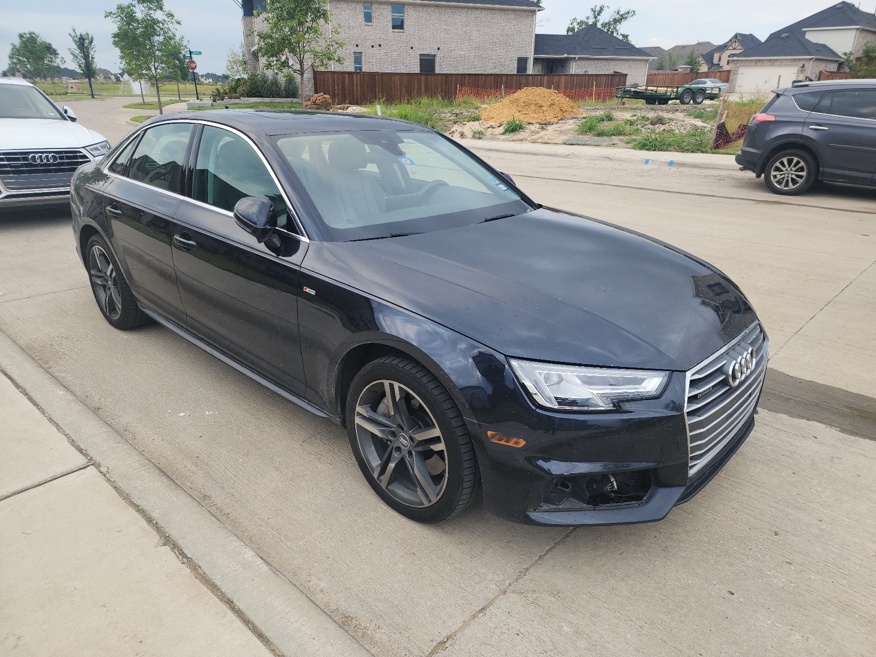 2017 Audi A4 Premium Plus vin: WAUENAF40HN065885