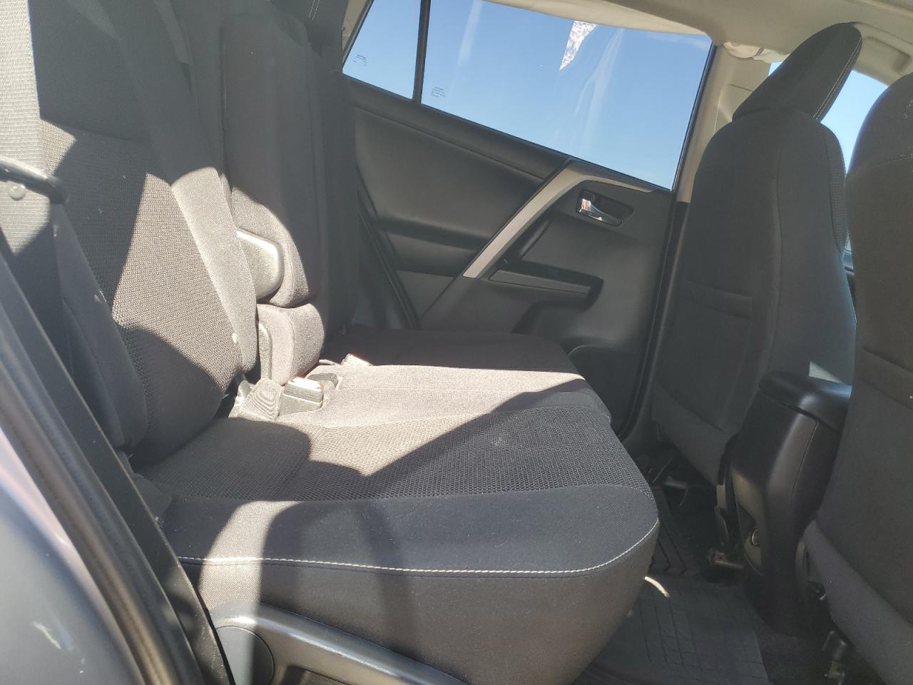 2018 Toyota Rav4 Adventure VIN: 2T3WFREV7JW475482 Lot: 63800914