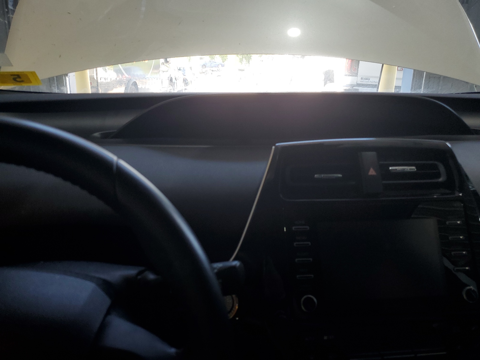 JTDL9RFU7L3014093 2020 Toyota Prius Le