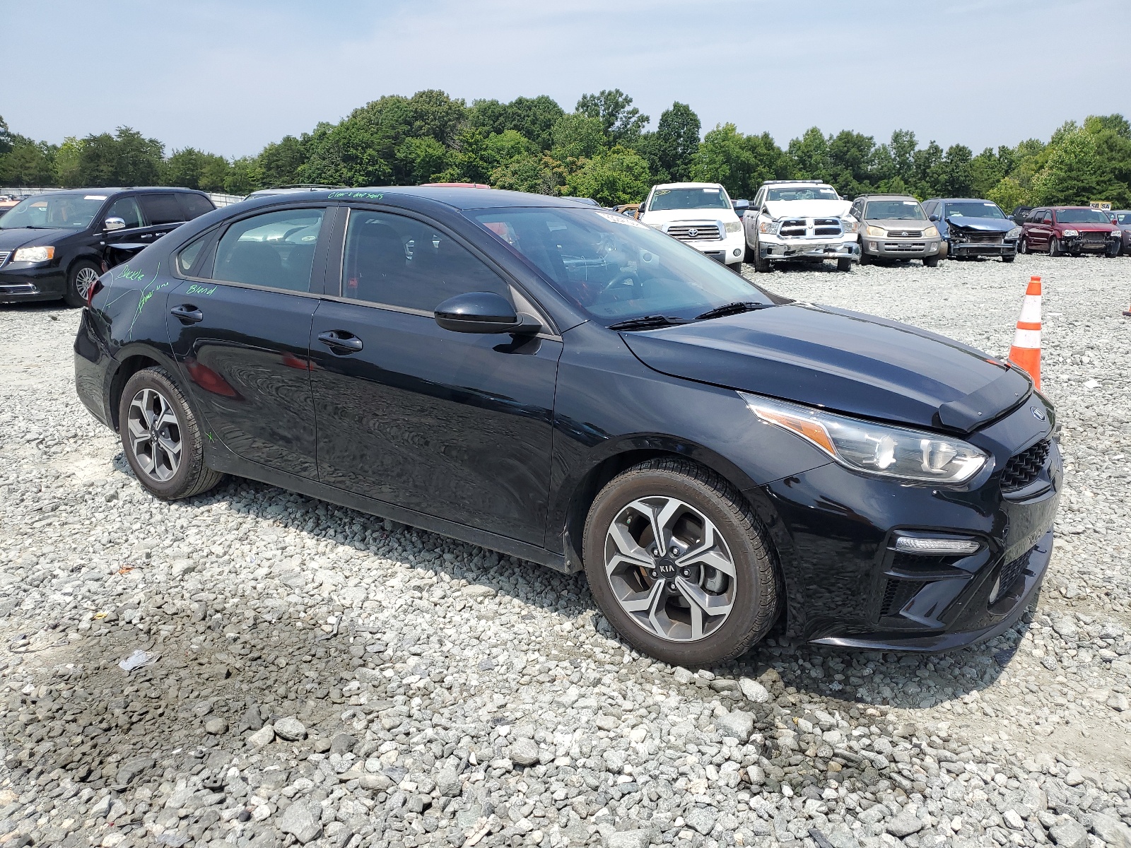 3KPF24AD2KE020435 2019 Kia Forte Fe