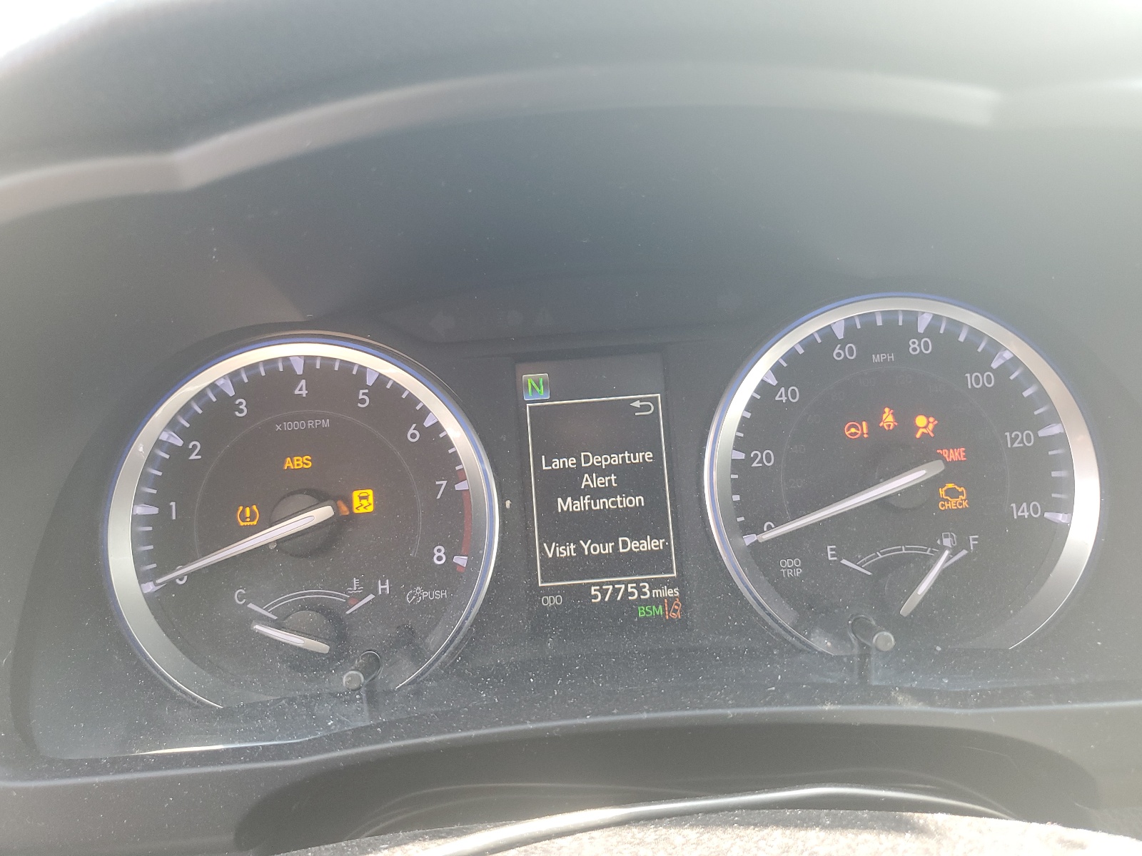 5TDKZRFH8KS311868 2019 Toyota Highlander Se