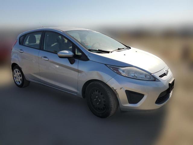  FORD FIESTA 2013 Сріблястий