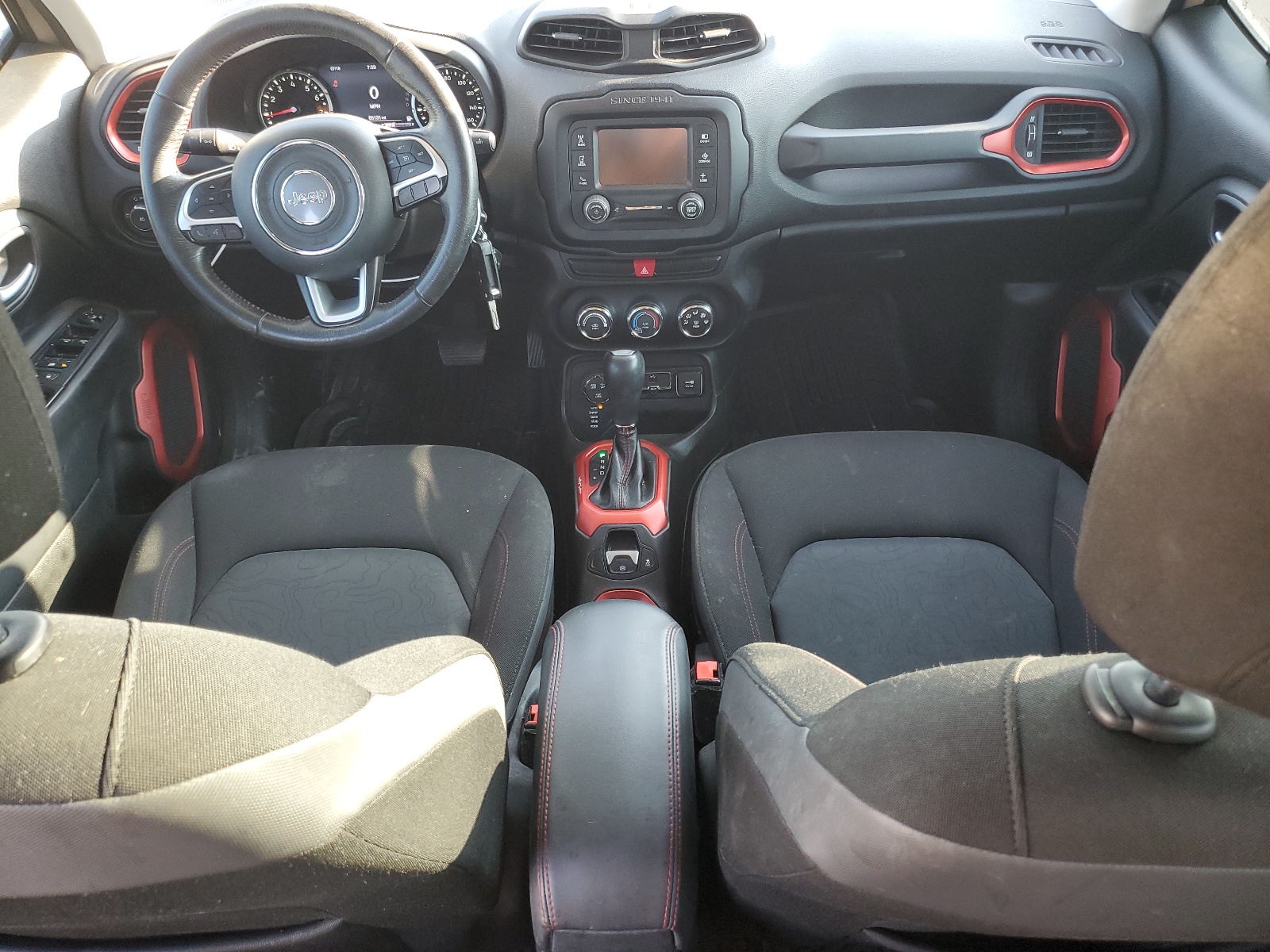 ZACCJBCT0FPB59907 2015 Jeep Renegade Trailhawk