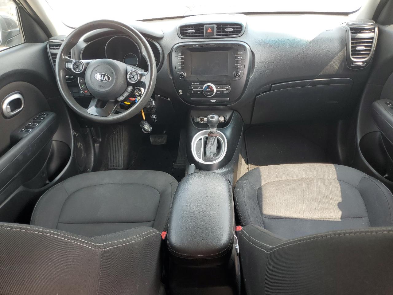 KNDJP3A51K7676124 2019 Kia Soul +