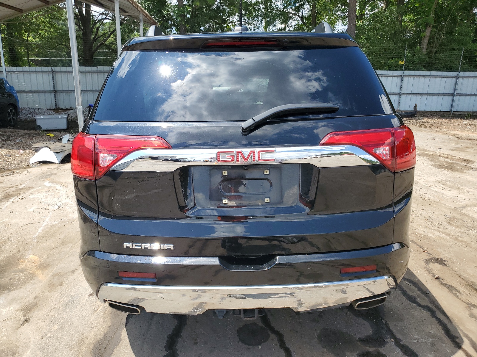 1GKKNPLS1HZ121177 2017 GMC Acadia Denali