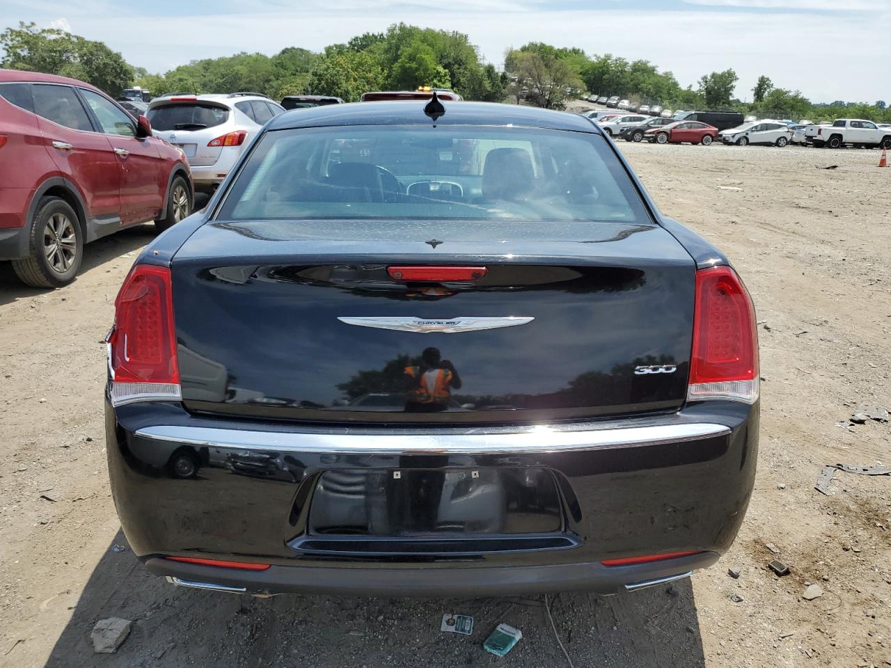 2016 Chrysler 300 Limited VIN: 2C3CCAAG2GH190559 Lot: 61897674