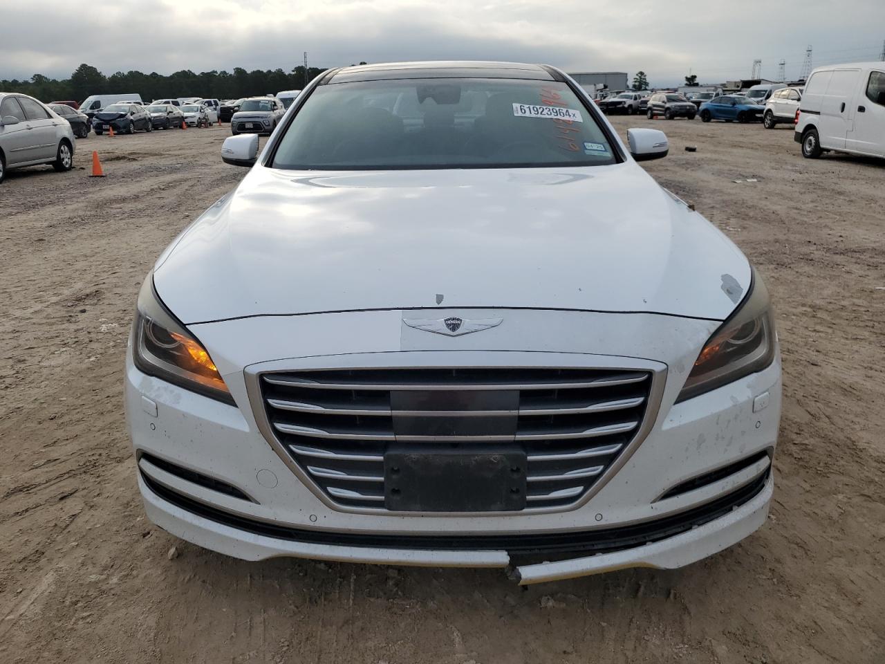 2015 Hyundai Genesis 3.8L VIN: KMHGN4JEXFU046644 Lot: 61923964