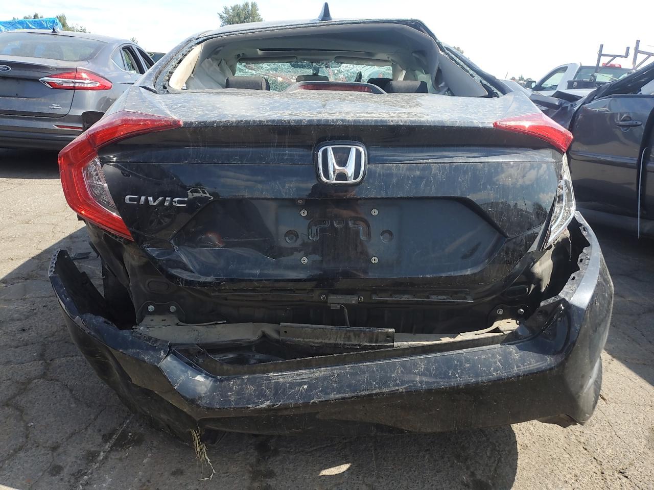 2HGFC2F72HH514880 2017 Honda Civic Ex