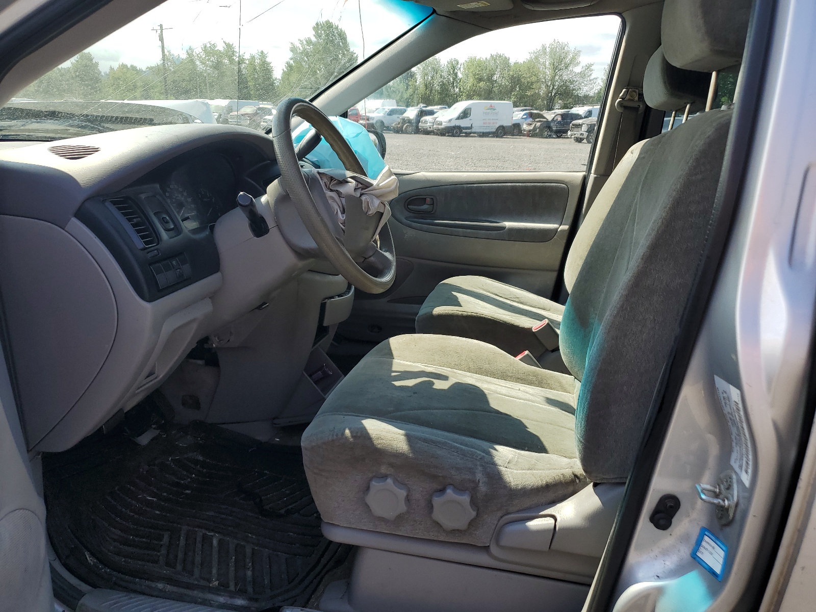 JM3LW28G7Y0106148 2000 Mazda Mpv Wagon