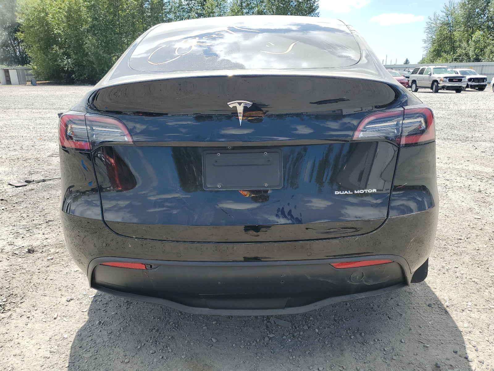 7SAYGDEE7NF480284 2022 Tesla Model Y