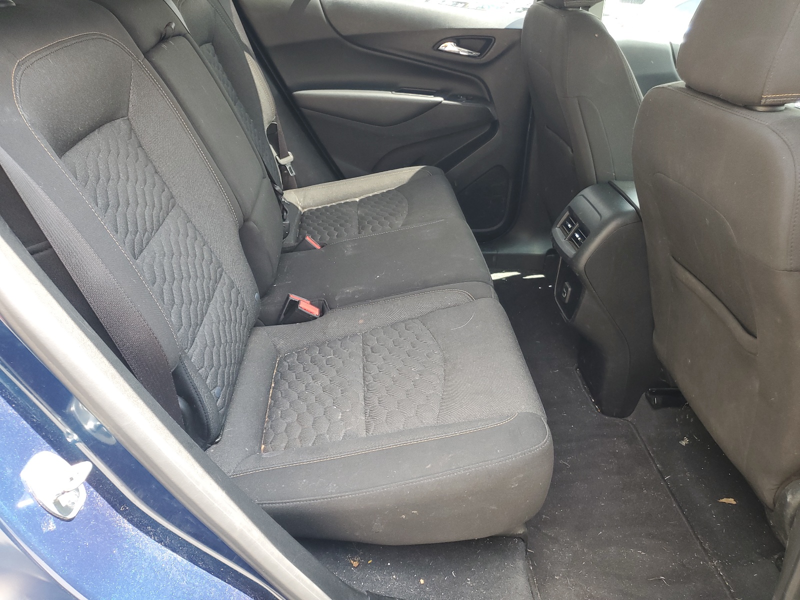 2GNAXKEV8K6288335 2019 Chevrolet Equinox Lt