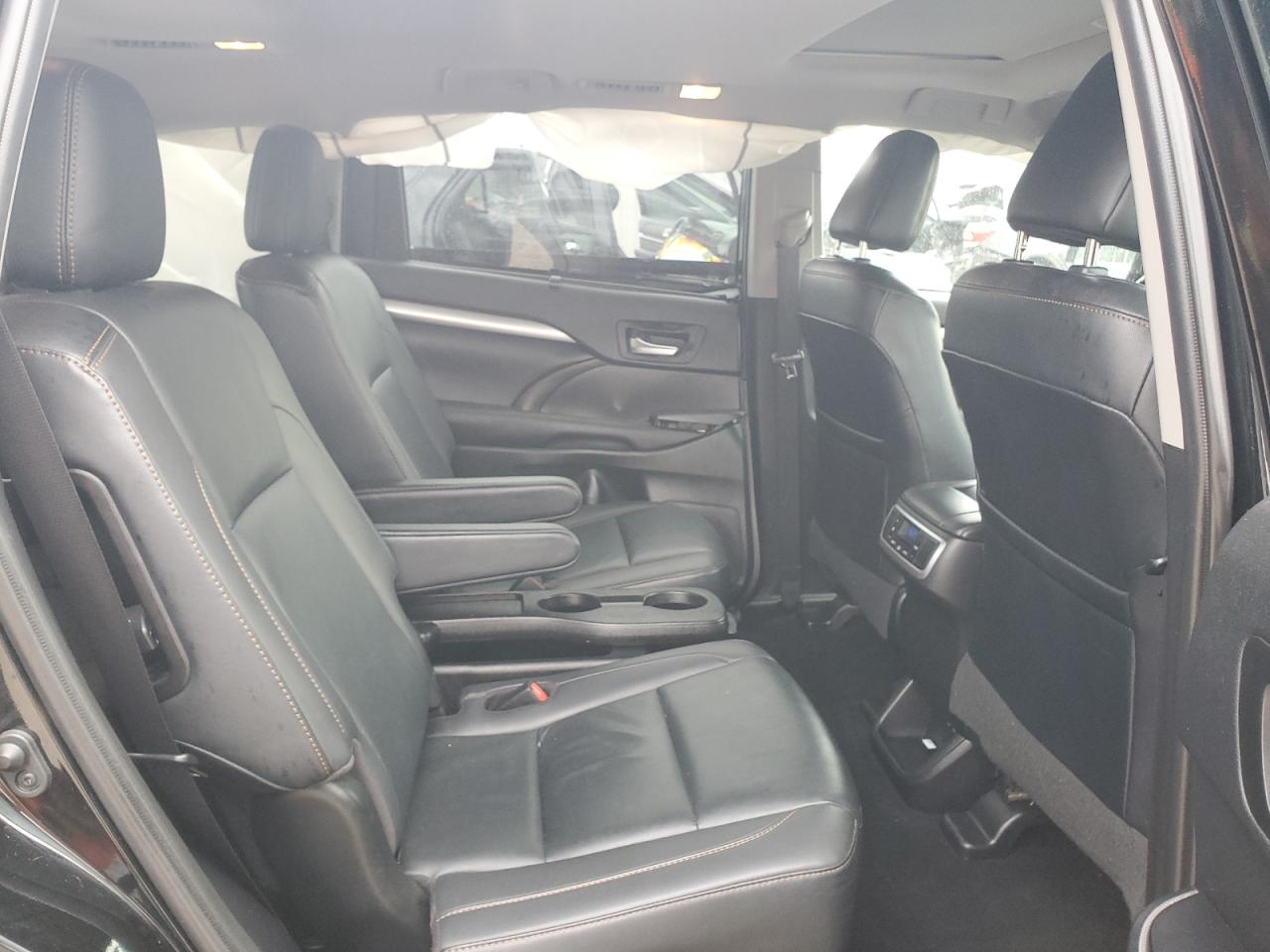 2019 Toyota Highlander Se VIN: 5TDJZRFH7KS594033 Lot: 64957364