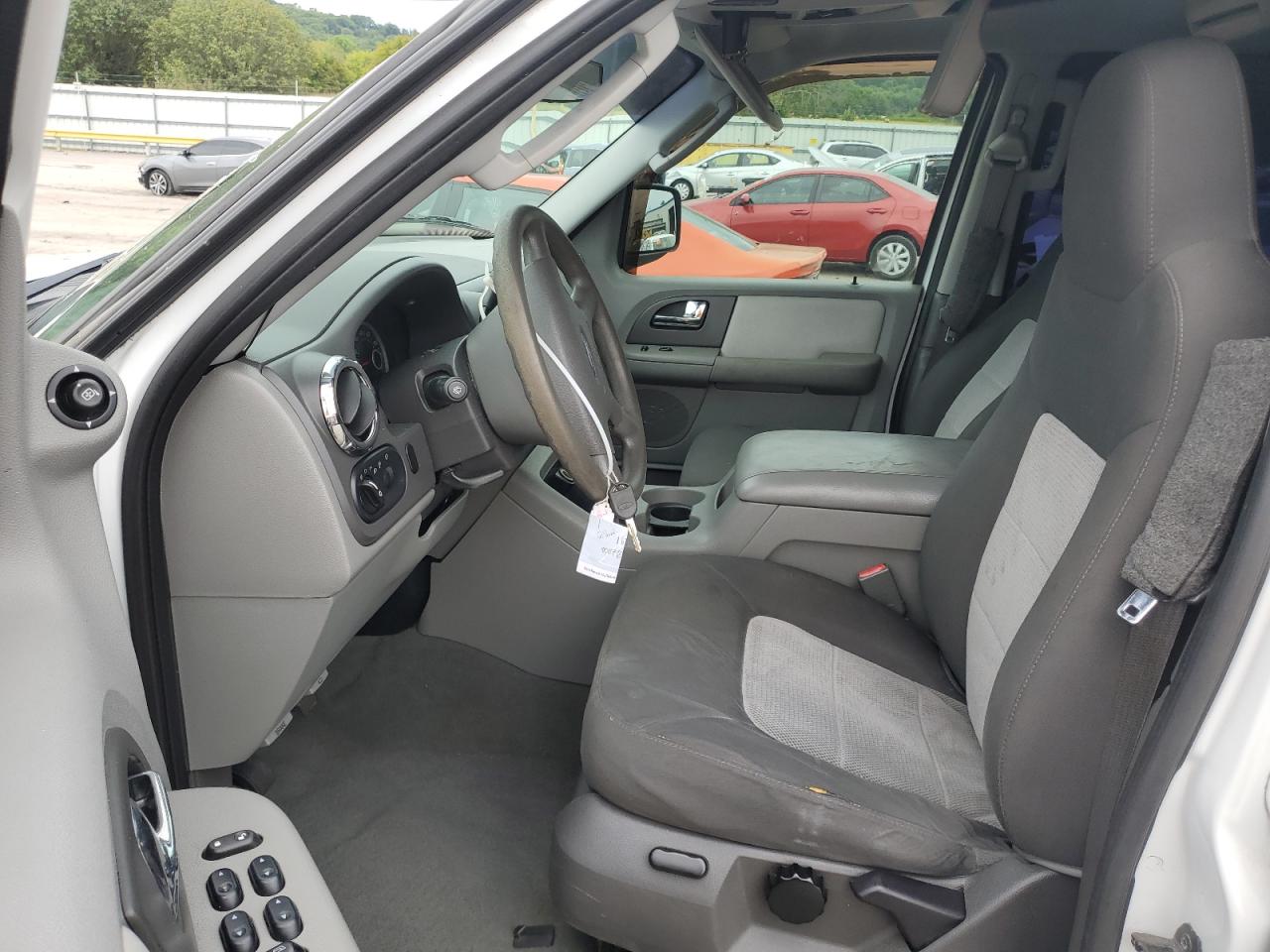 2005 Ford Expedition Xlt VIN: 1FMPU15585LB04976 Lot: 64100044