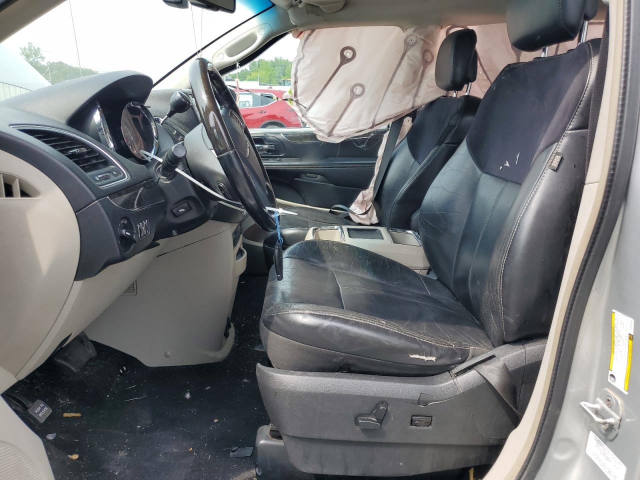 2012 Chrysler Town & Country Limited VIN: 2C4RC1GG0CR135593 Lot: 62389484