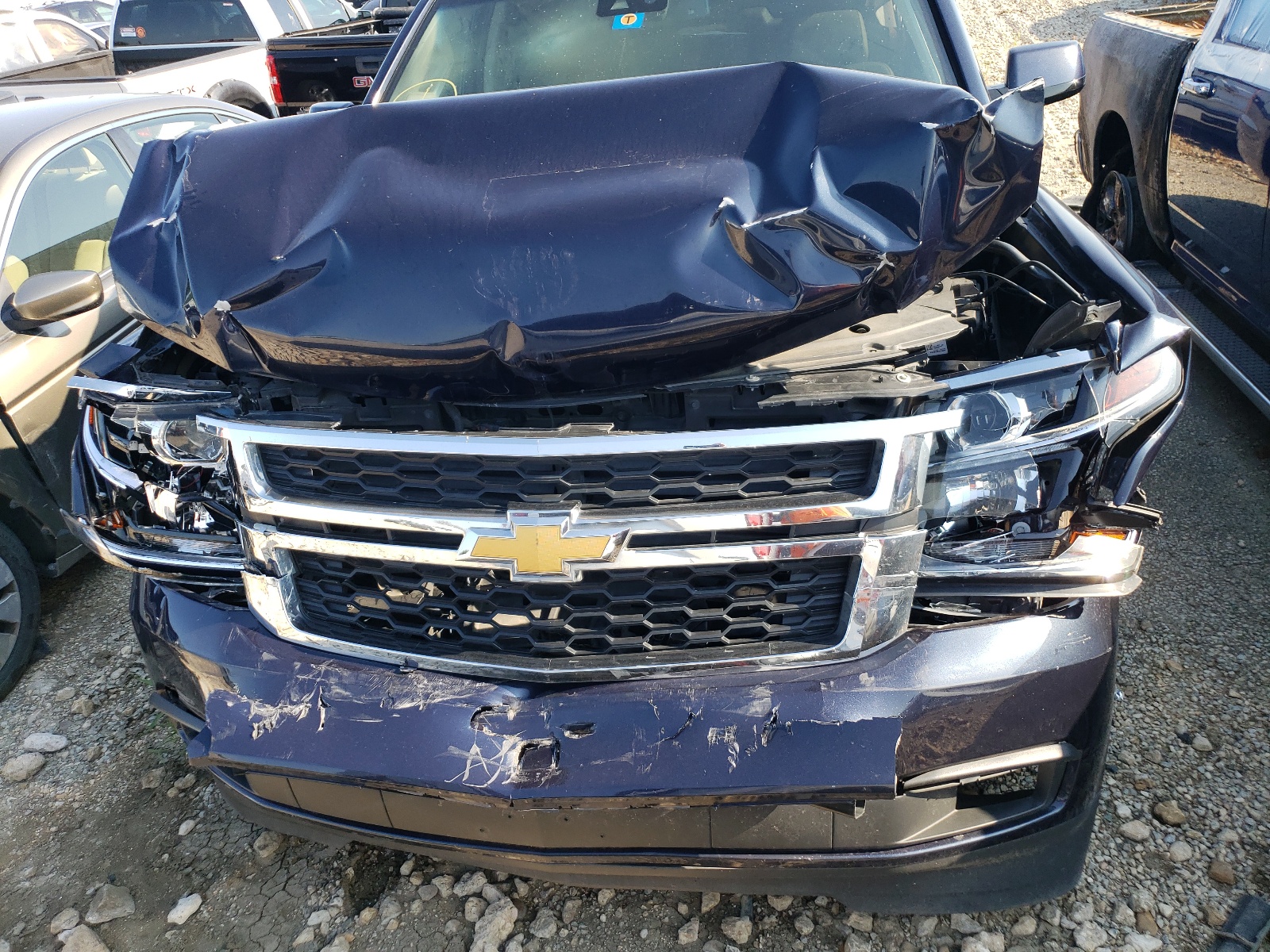 1GNSKBKC5KR329370 2019 Chevrolet Tahoe K1500 Lt