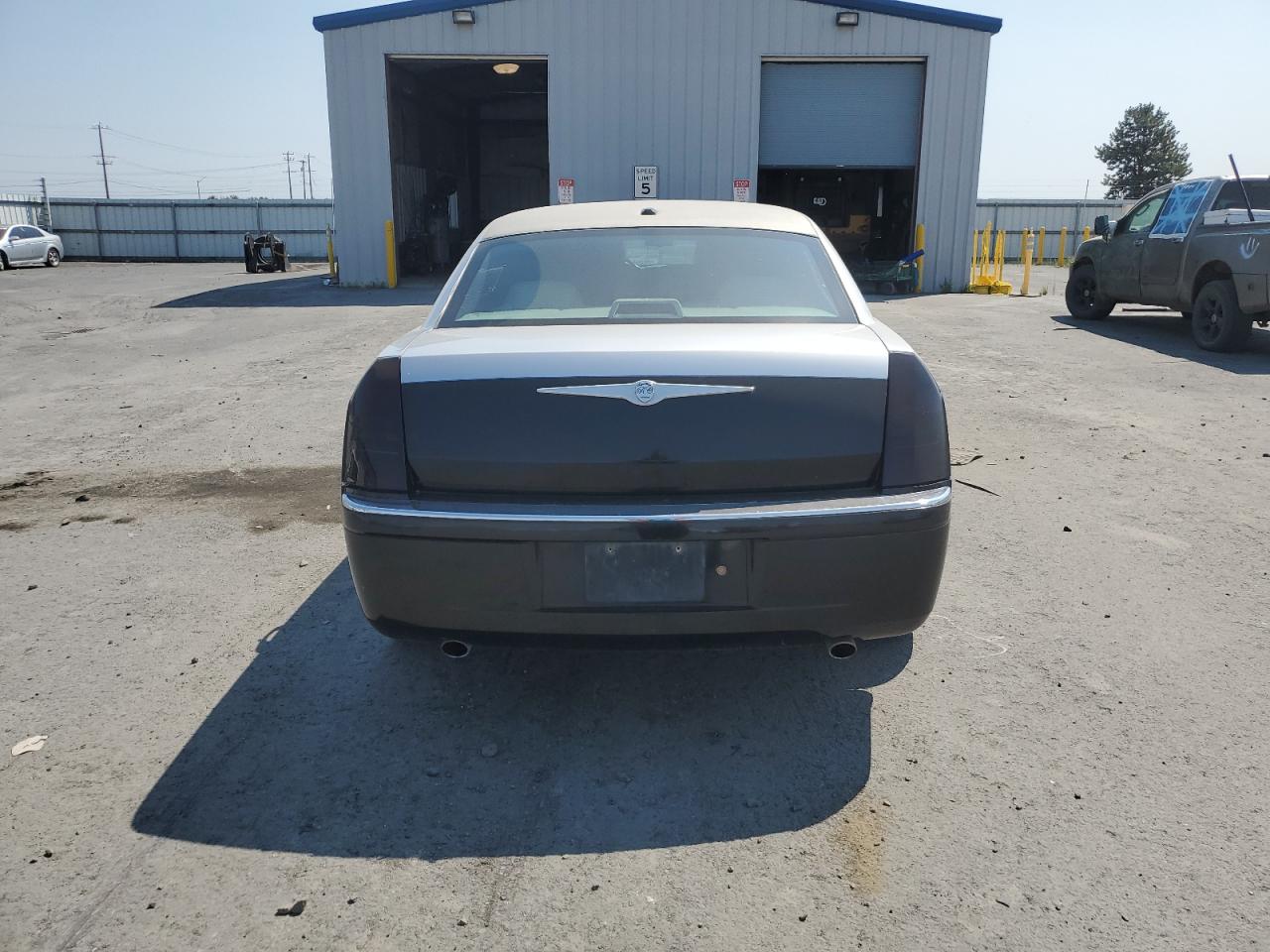 2006 Chrysler 300C VIN: 2C3KK63H36H346270 Lot: 64203924