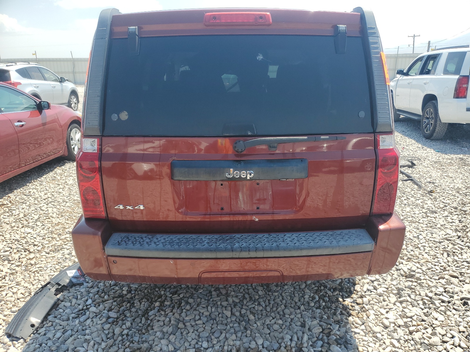 1J8HG48K97C611982 2007 Jeep Commander