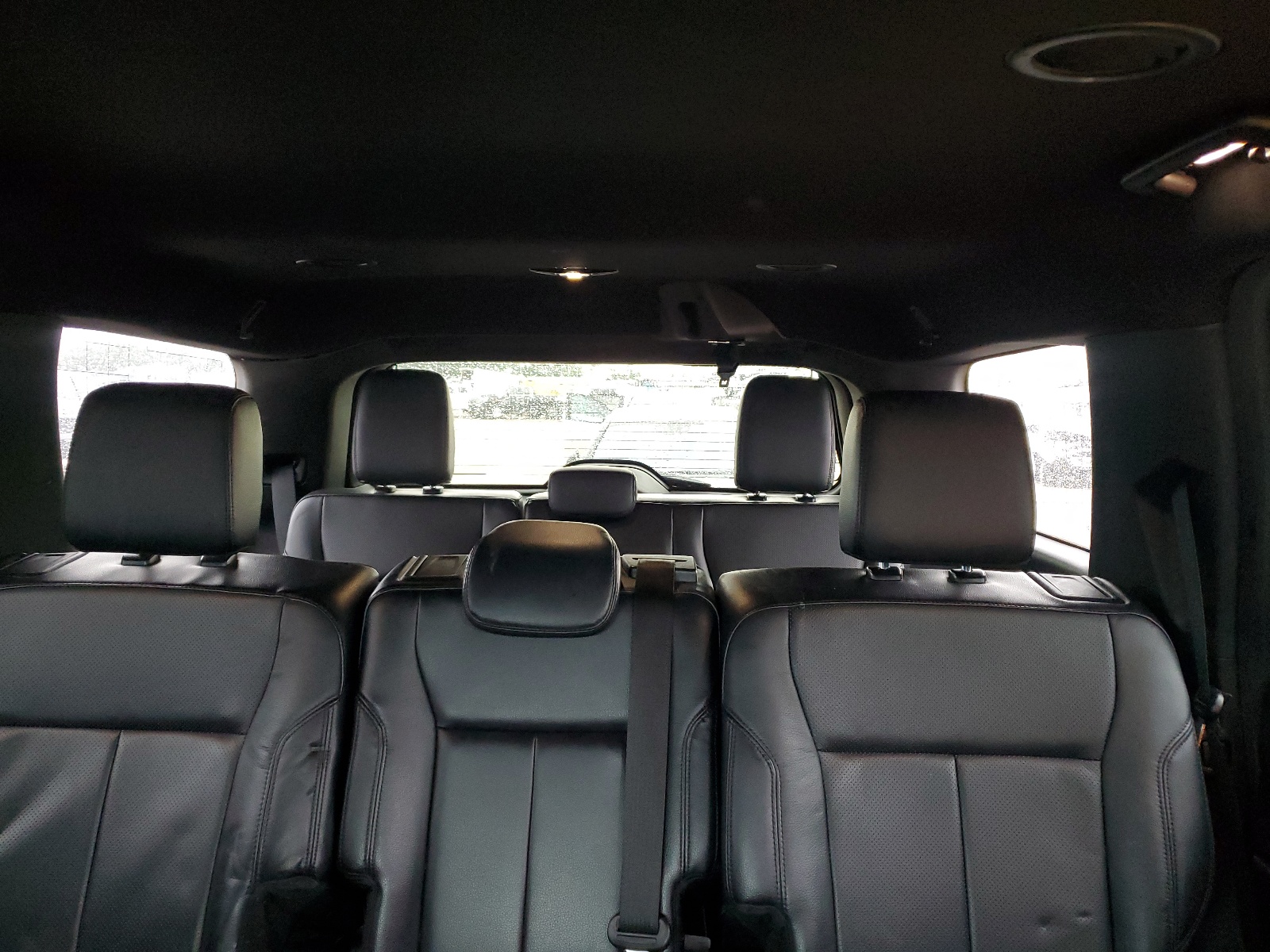 1FMJU1HT7JEA66431 2018 Ford Expedition Xlt