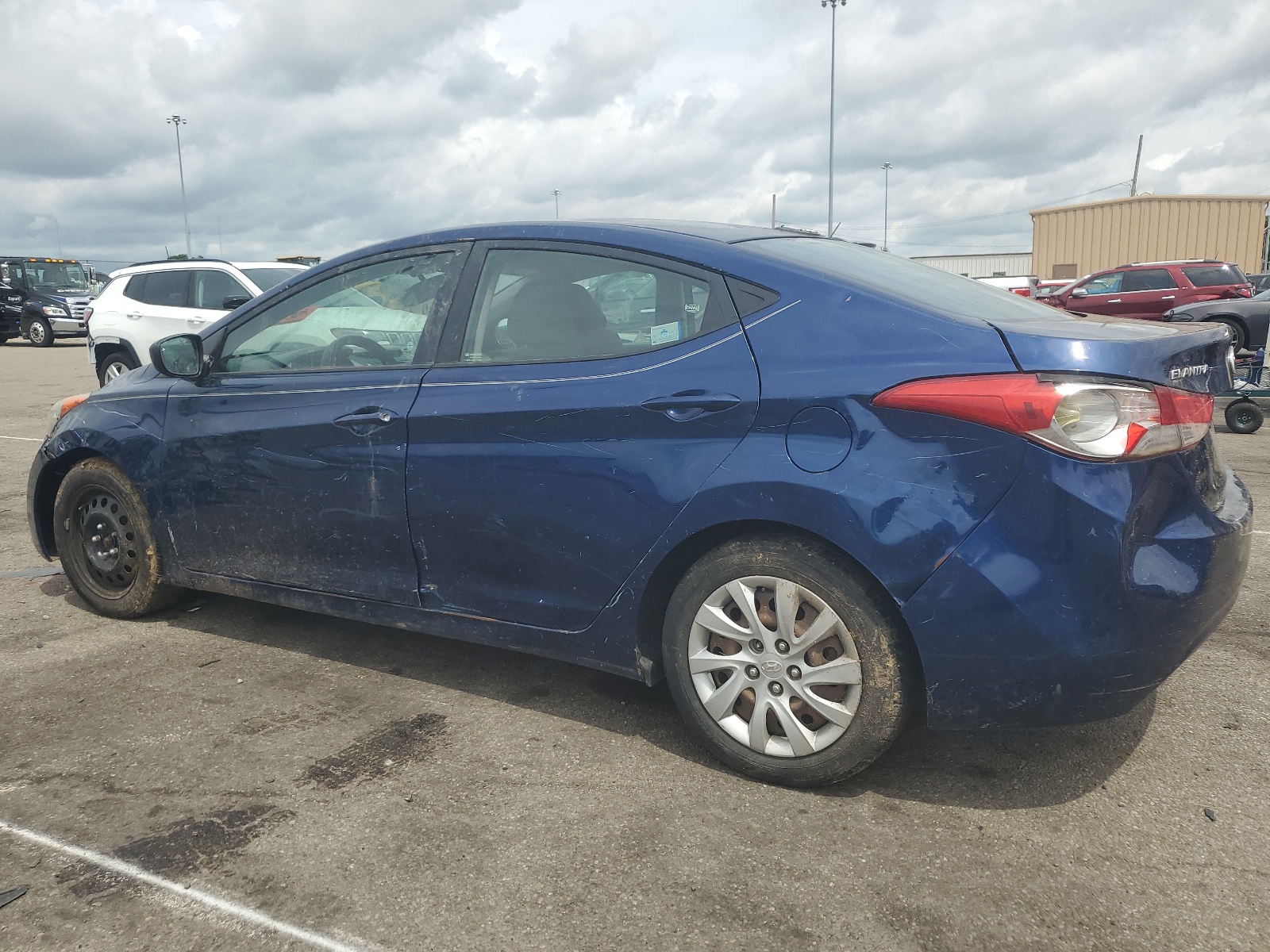 2013 Hyundai Elantra Gls vin: KMHDH4AE8DU607690