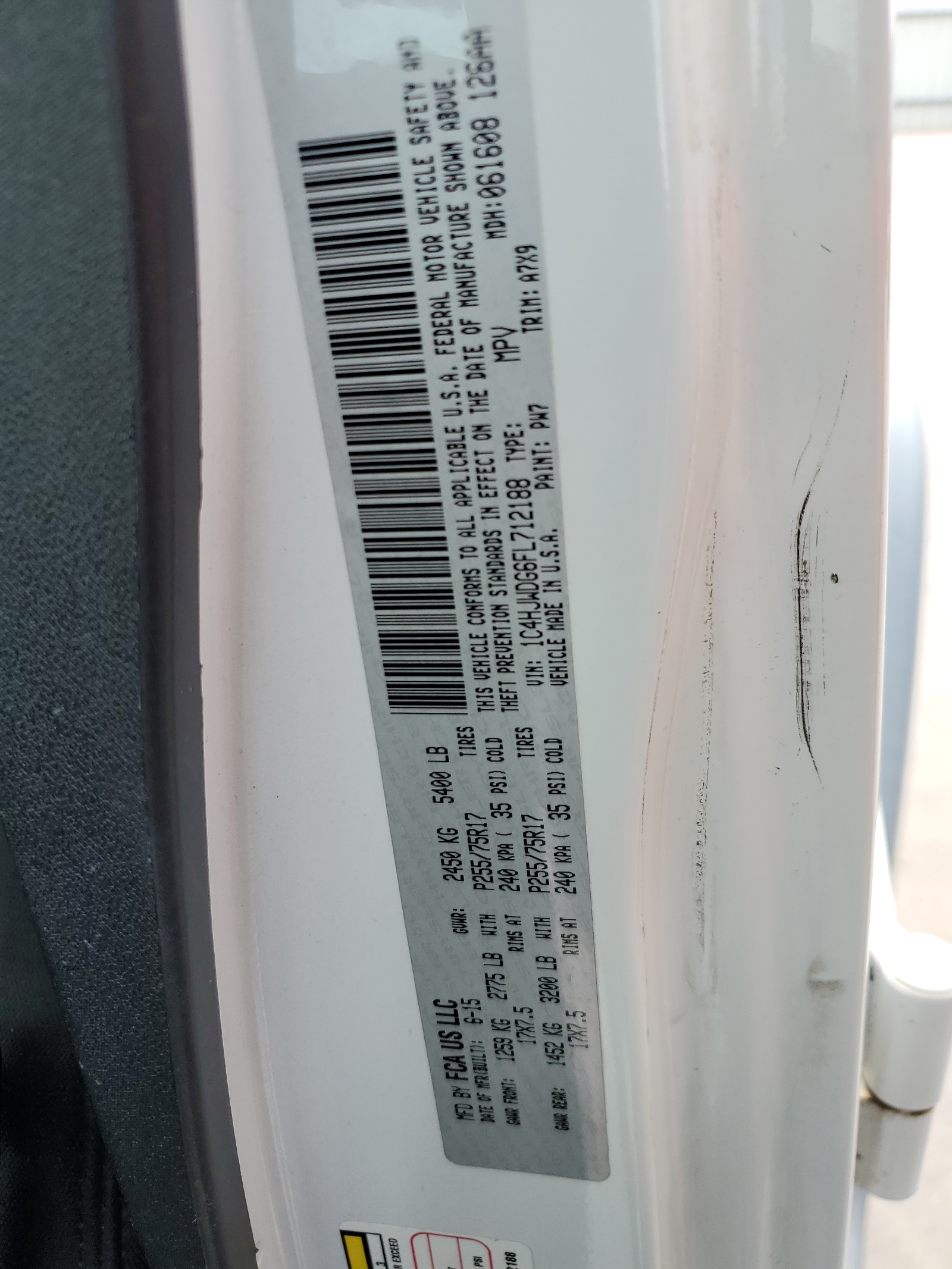 1C4HJWDG6FL712188 2015 Jeep Wrangler Unlimited Sport