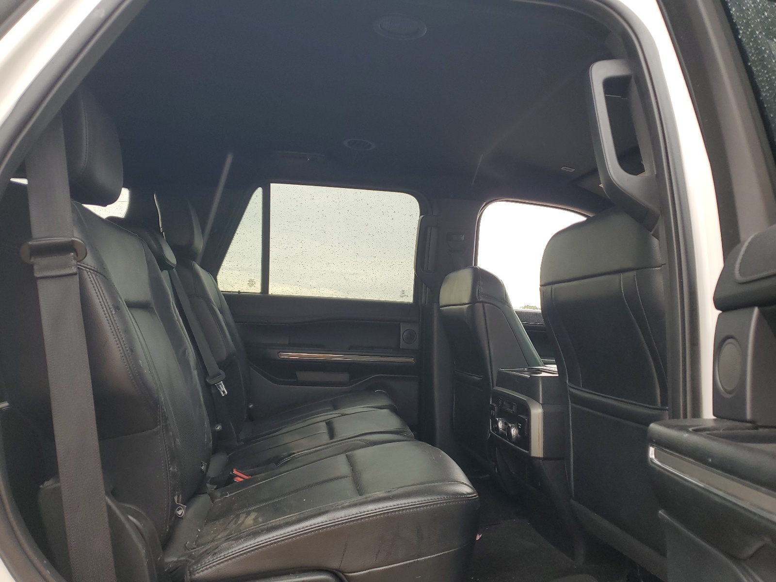 1FMJU1HT7JEA66431 2018 Ford Expedition Xlt