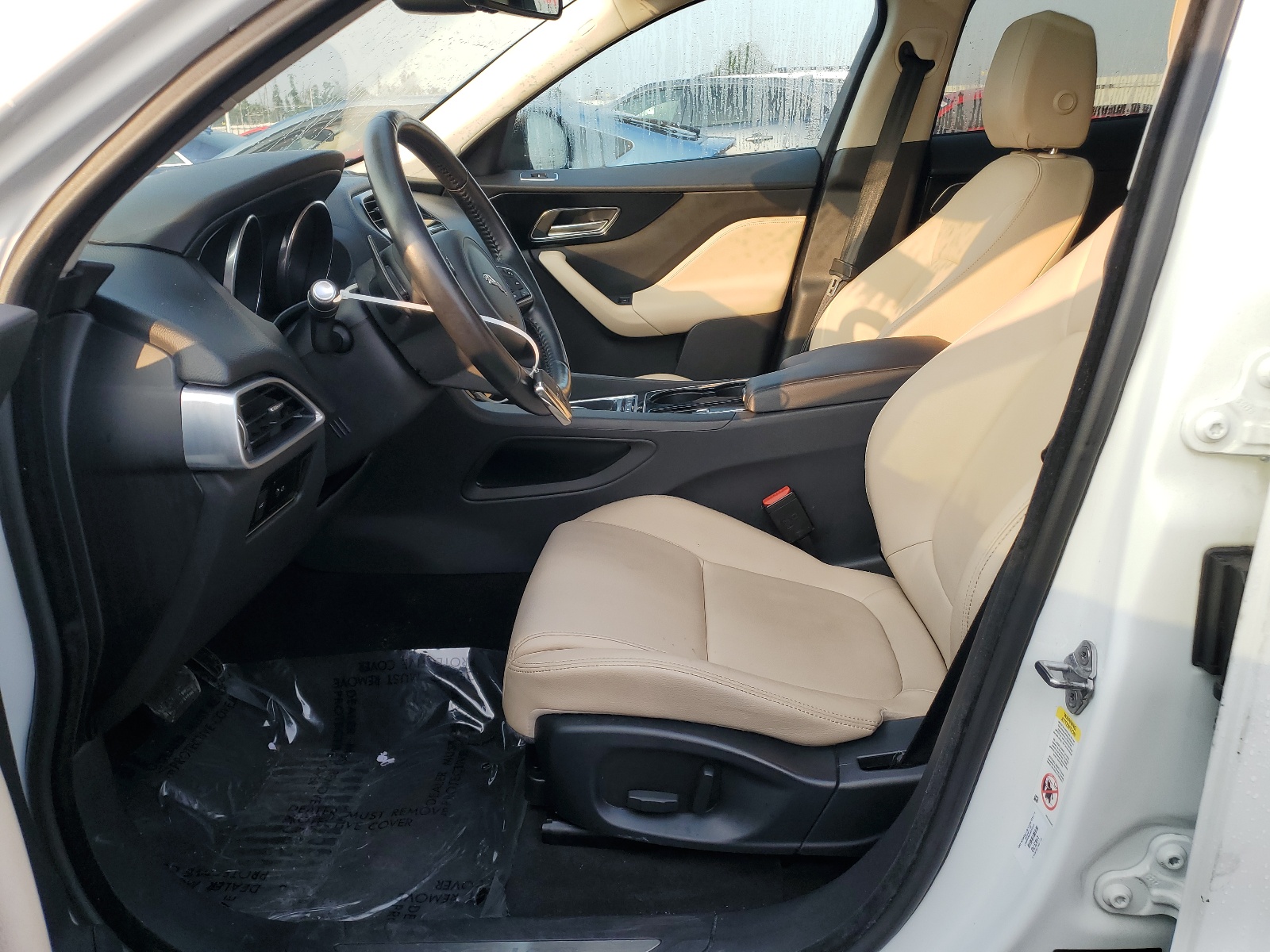 SADCJ2BV9HA898607 2017 Jaguar F-Pace Premium