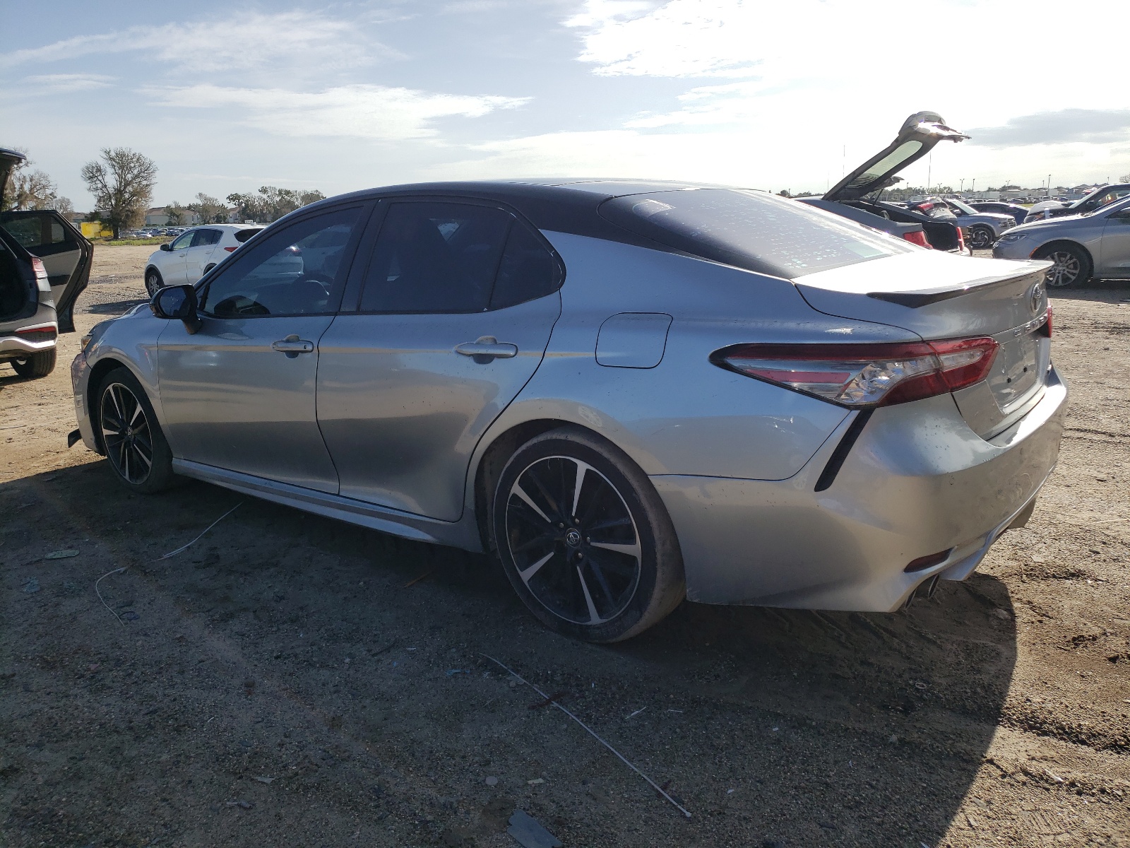 2018 Toyota Camry Xse vin: 4T1B61HK0JU067643