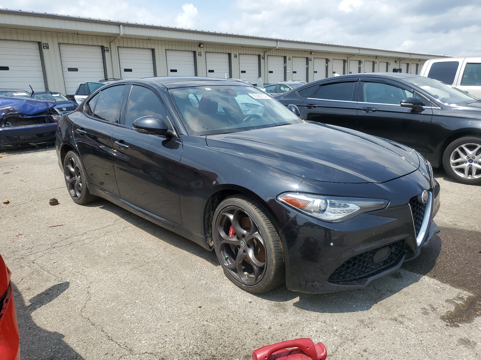 2017 Alfa Romeo Giulia Ti Q4 vin: ZARFAEEN4H7551839