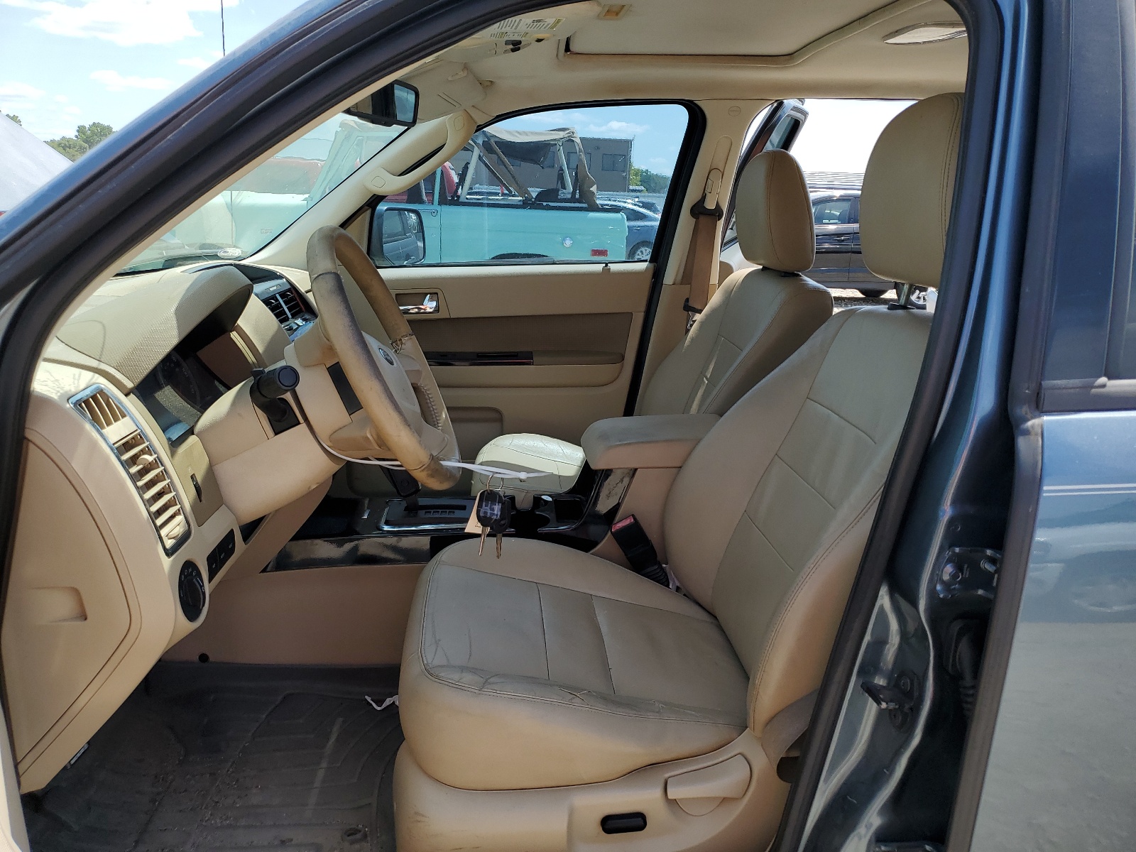 1FMCU0E70AKA62085 2010 Ford Escape Limited