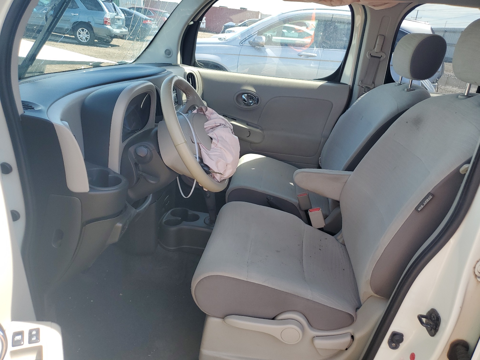 JN8AZ2KRXBT209317 2011 Nissan Cube Base