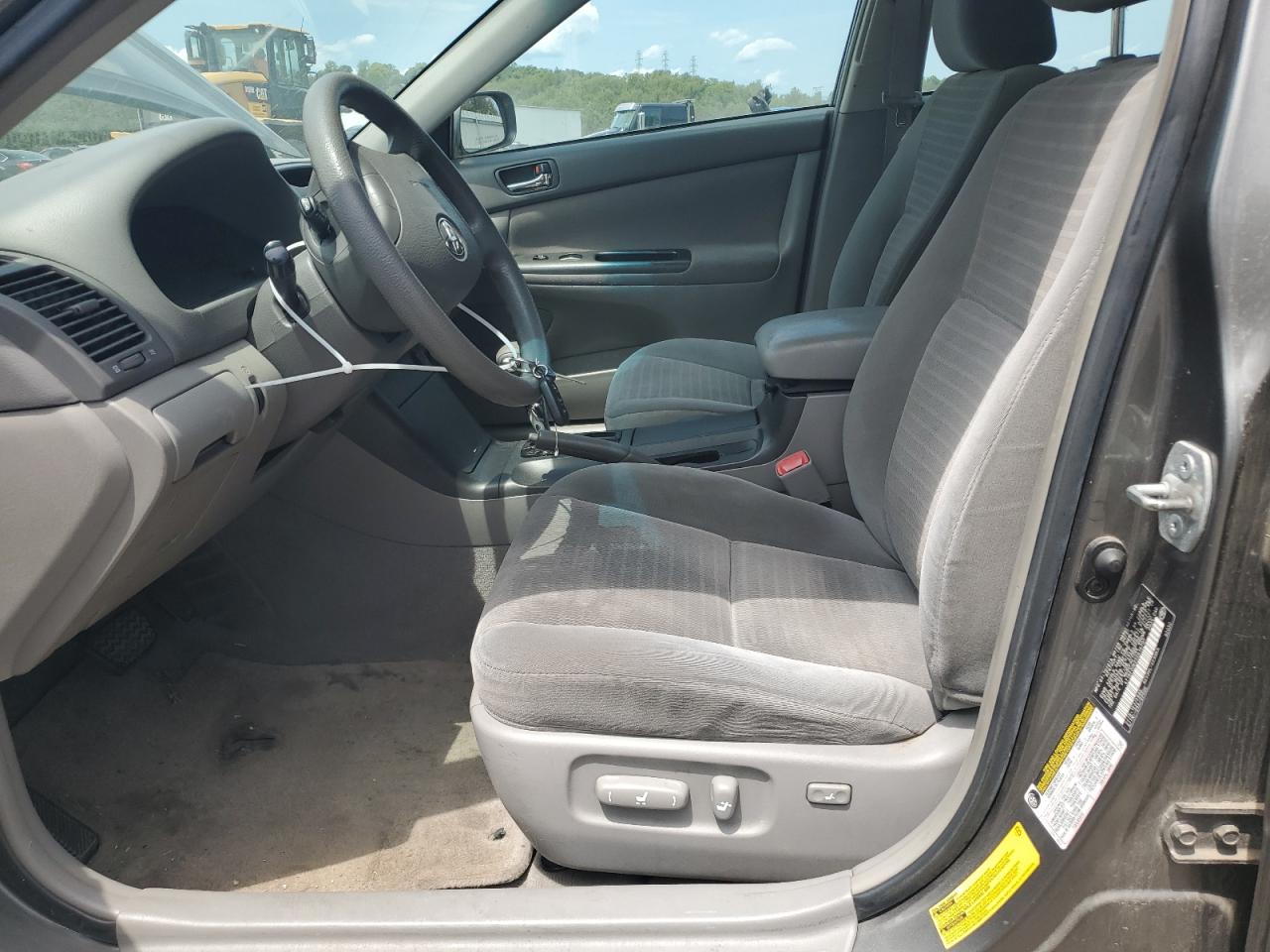 2005 Toyota Camry Le VIN: 4T1BE30K25U615707 Lot: 63494664