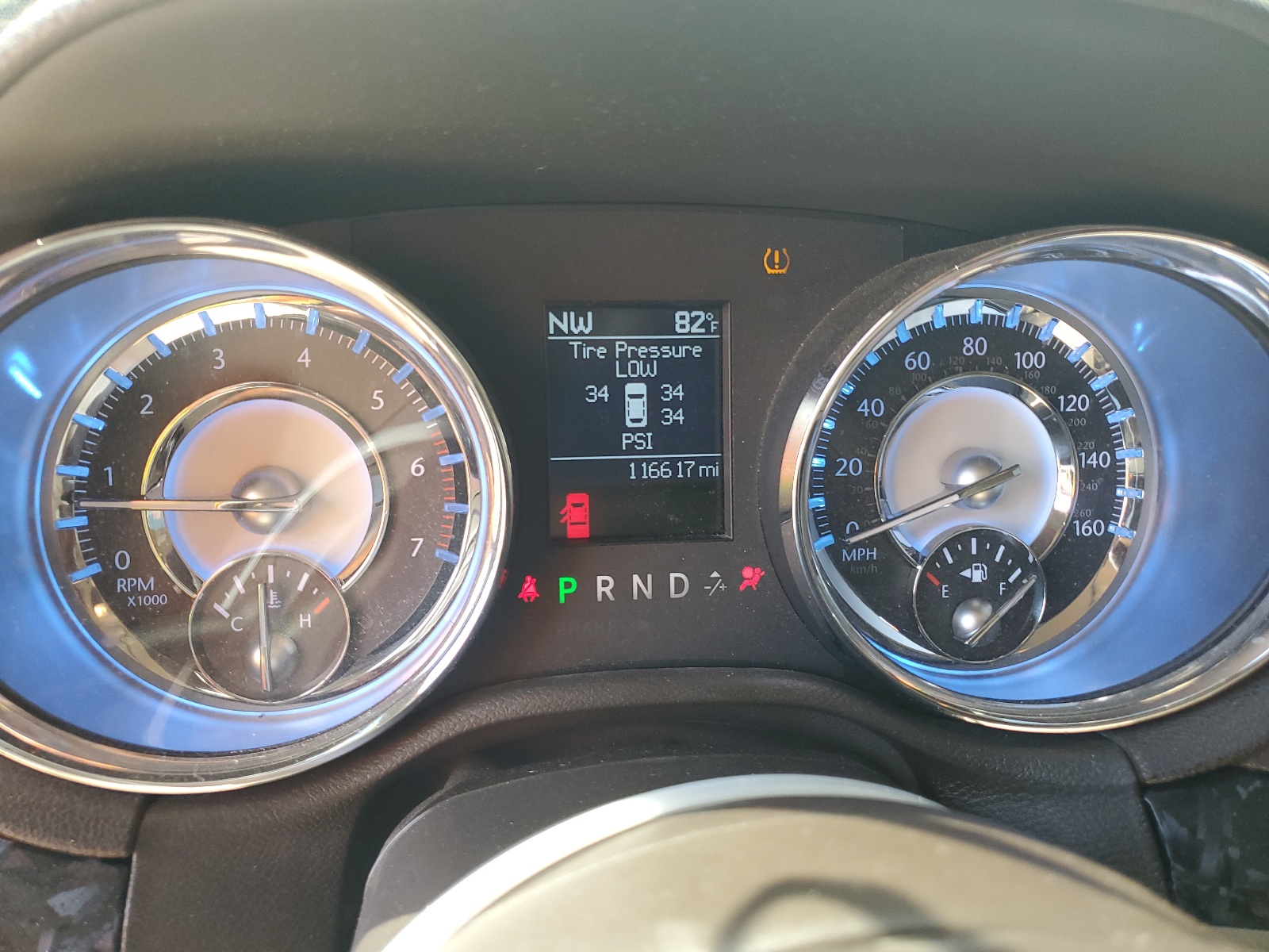 2C3CA6CT5BH596051 2011 Chrysler 300C