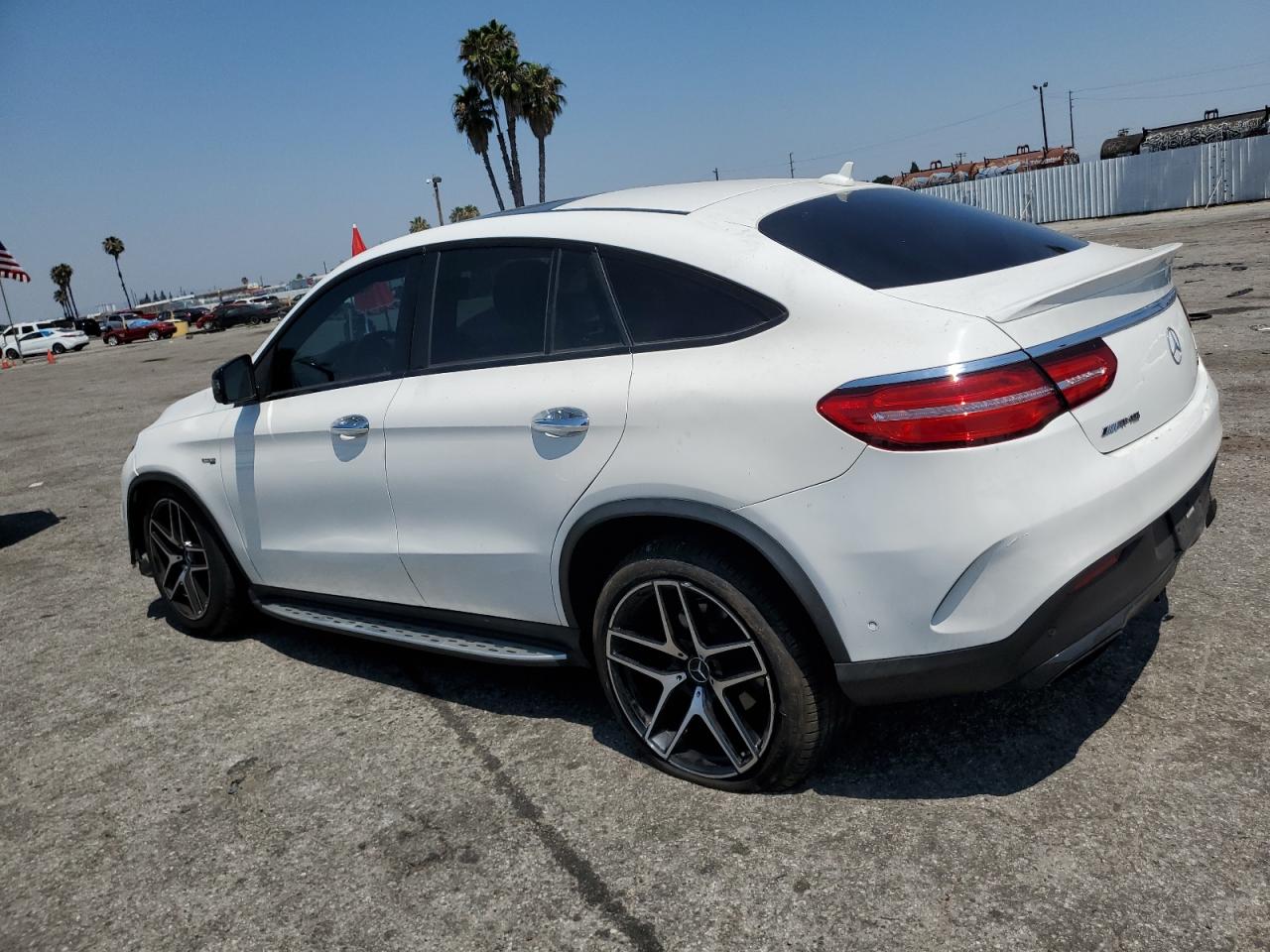 4JGED6EB7KA152583 2019 MERCEDES-BENZ GLE - Image 2