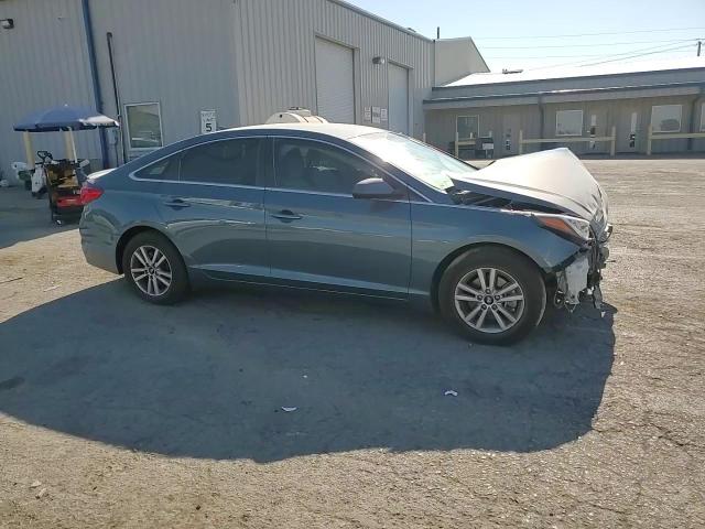 2017 Hyundai Sonata Se VIN: 5NPE24AF1HH581811 Lot: 65816874