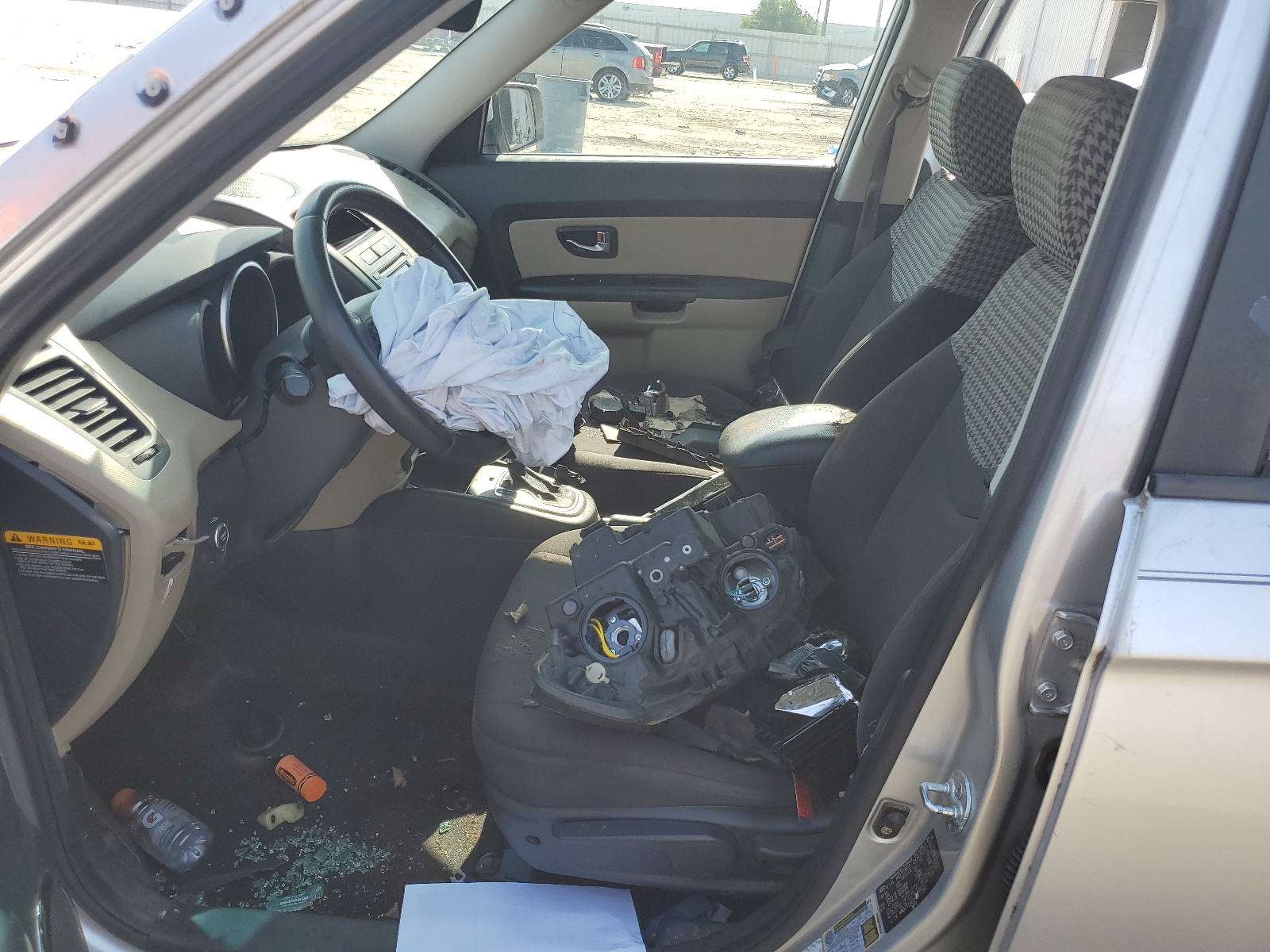 KNDJT2A61C7477512 2012 Kia Soul +