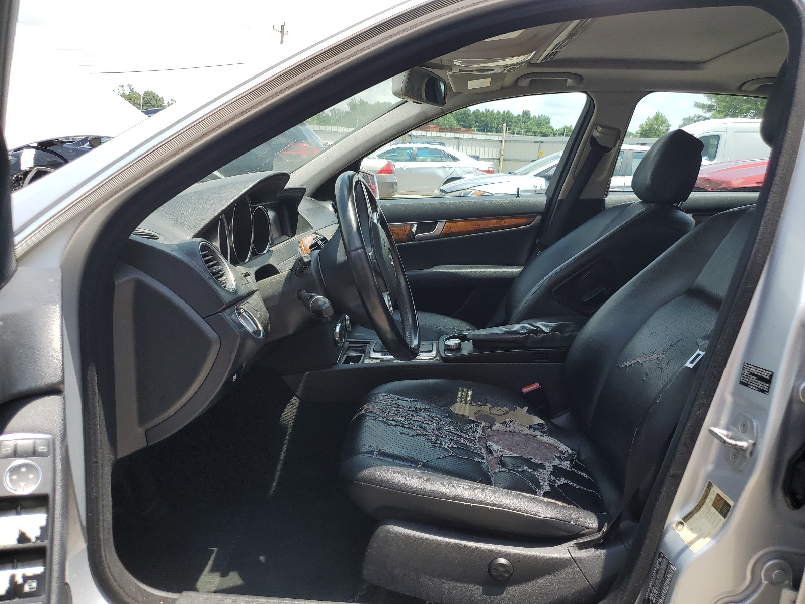 WDDGF4HB3CR220569 2012 Mercedes-Benz C 250