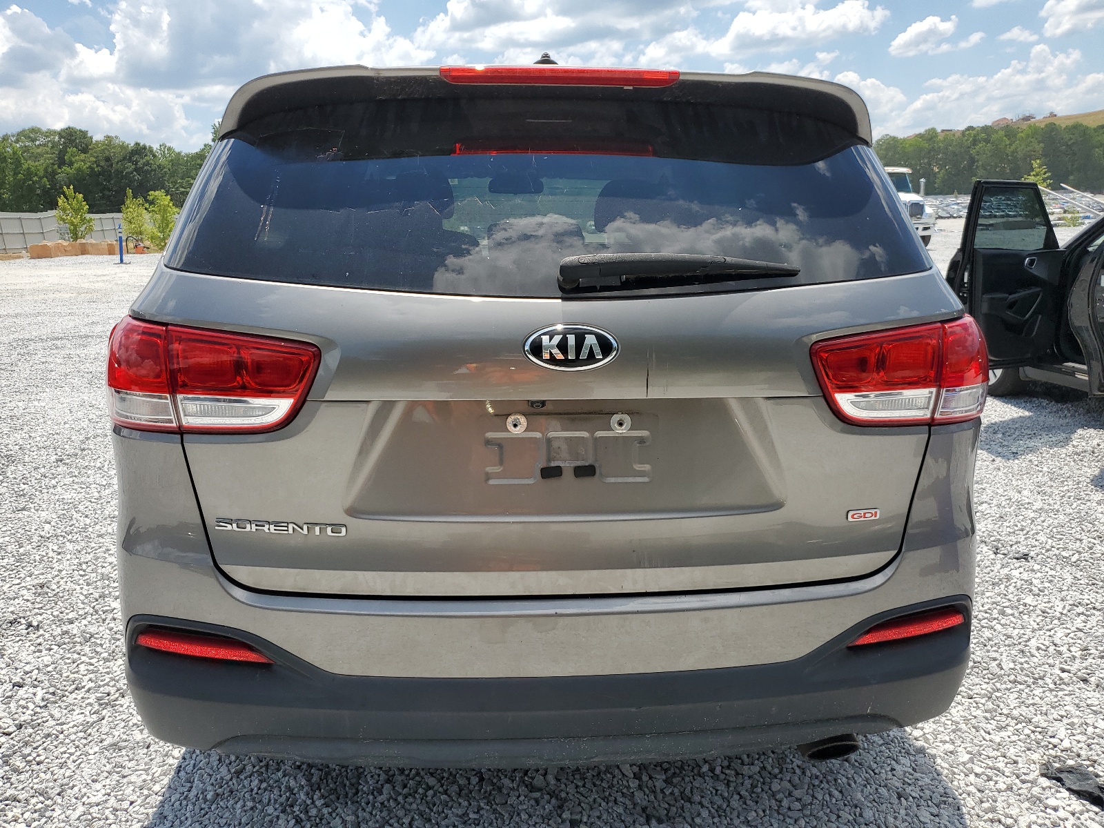 2018 Kia Sorento Lx vin: 5XYPG4A30JG406527