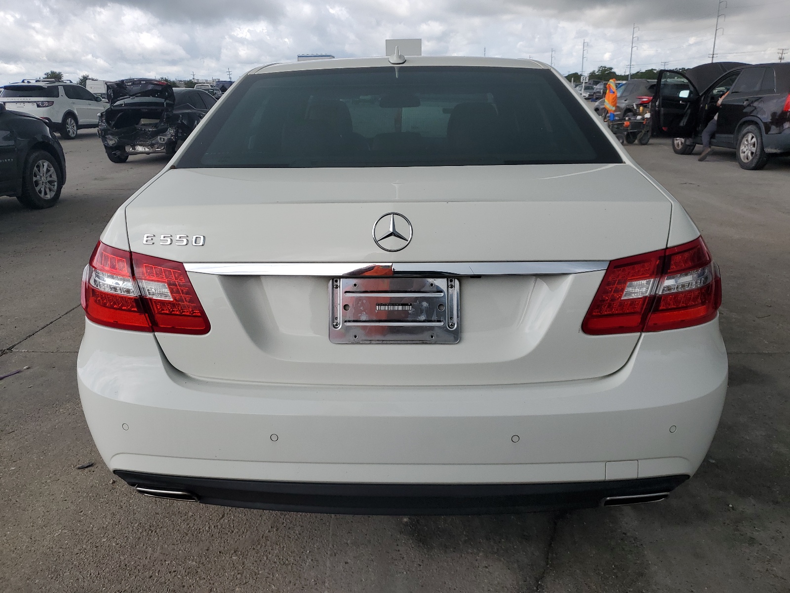 WDDHF7CB5AA242811 2010 Mercedes-Benz E 550