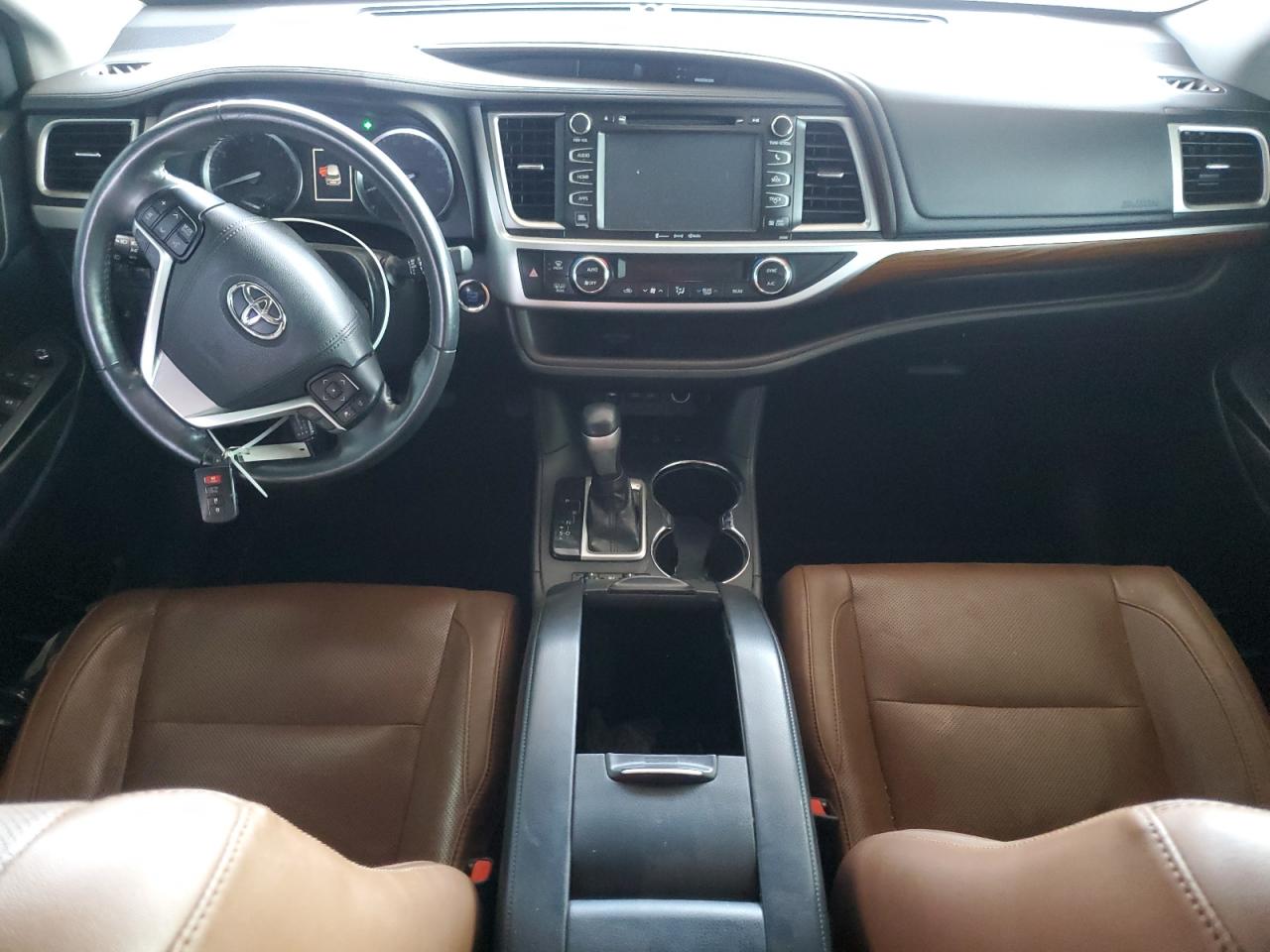 2018 Toyota Highlander Limited VIN: 5TDDZRFH6JS489530 Lot: 63821134