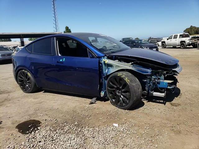 2021 Tesla Model Y VIN: 5YJYGDEF3MF212059 Lot: 64998674