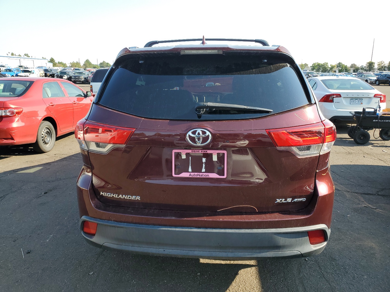 5TDJZRFH4KS702463 2019 Toyota Highlander Se