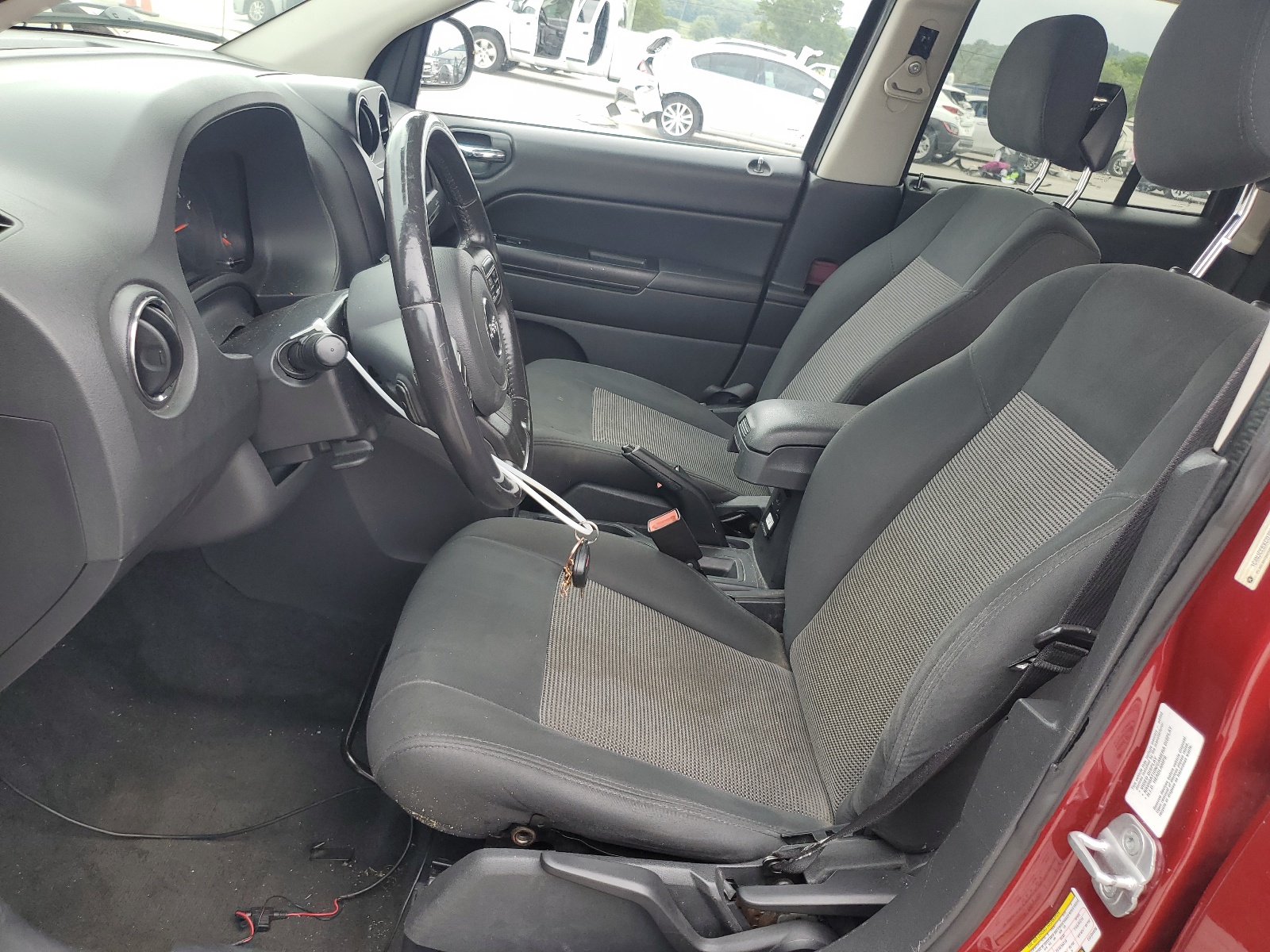 1C4NJCEBXCD704606 2012 Jeep Compass Latitude