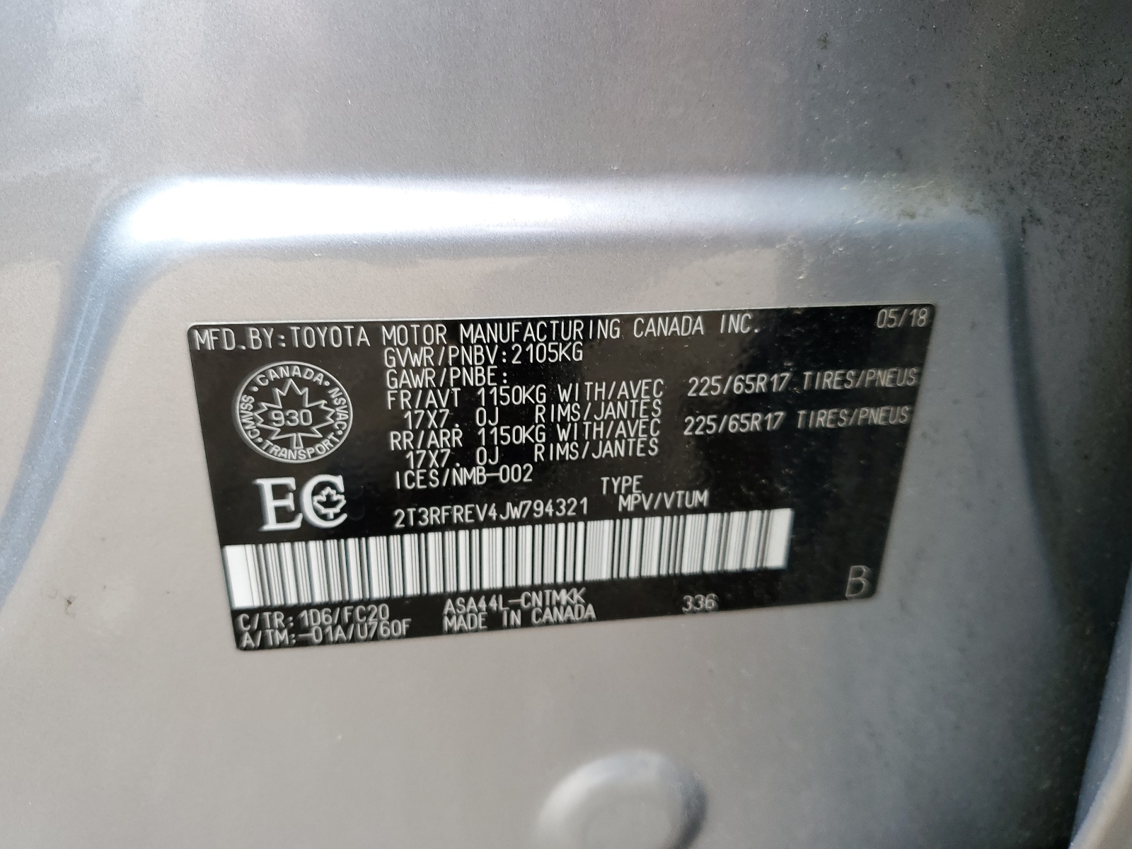 2T3RFREV4JW794321 2018 Toyota Rav4 Adventure