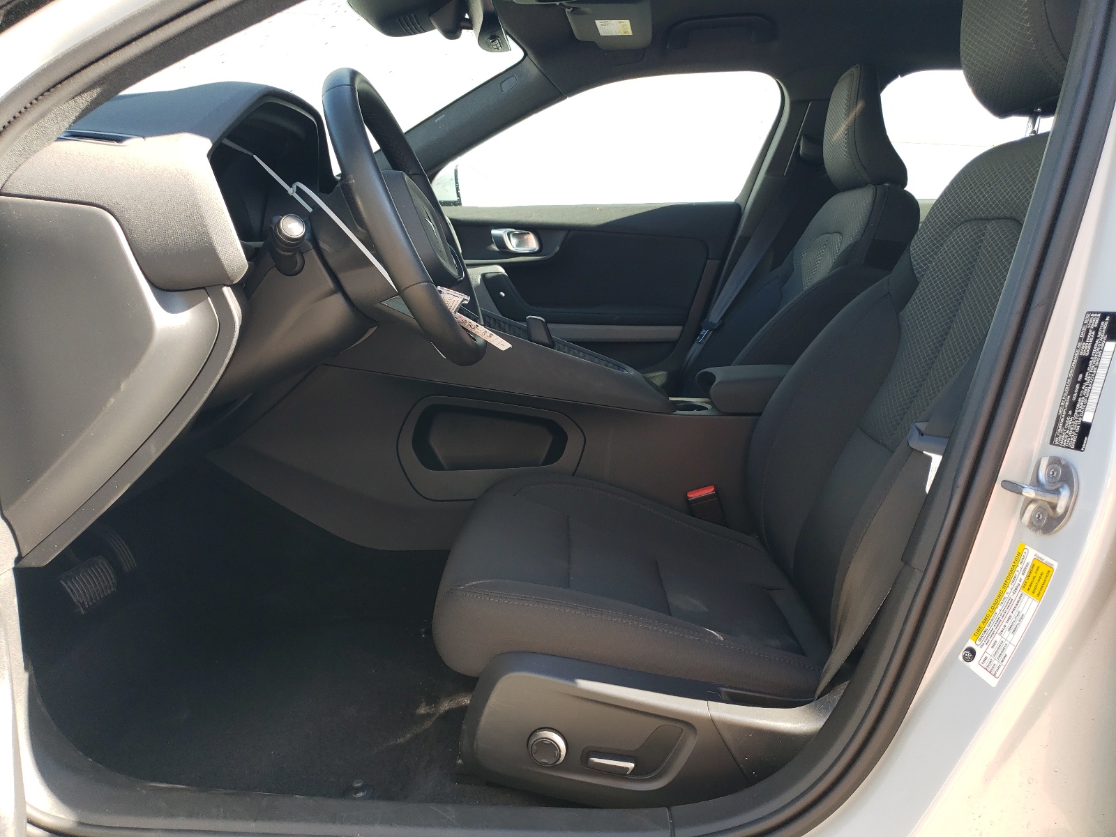 YSMED3KA6PL148104 2023 Polestar 2