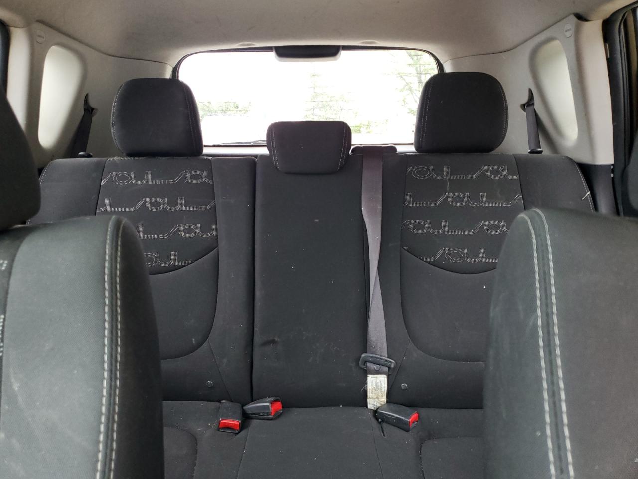 2012 Kia Soul + VIN: KNDJT2A64C7470392 Lot: 63527394