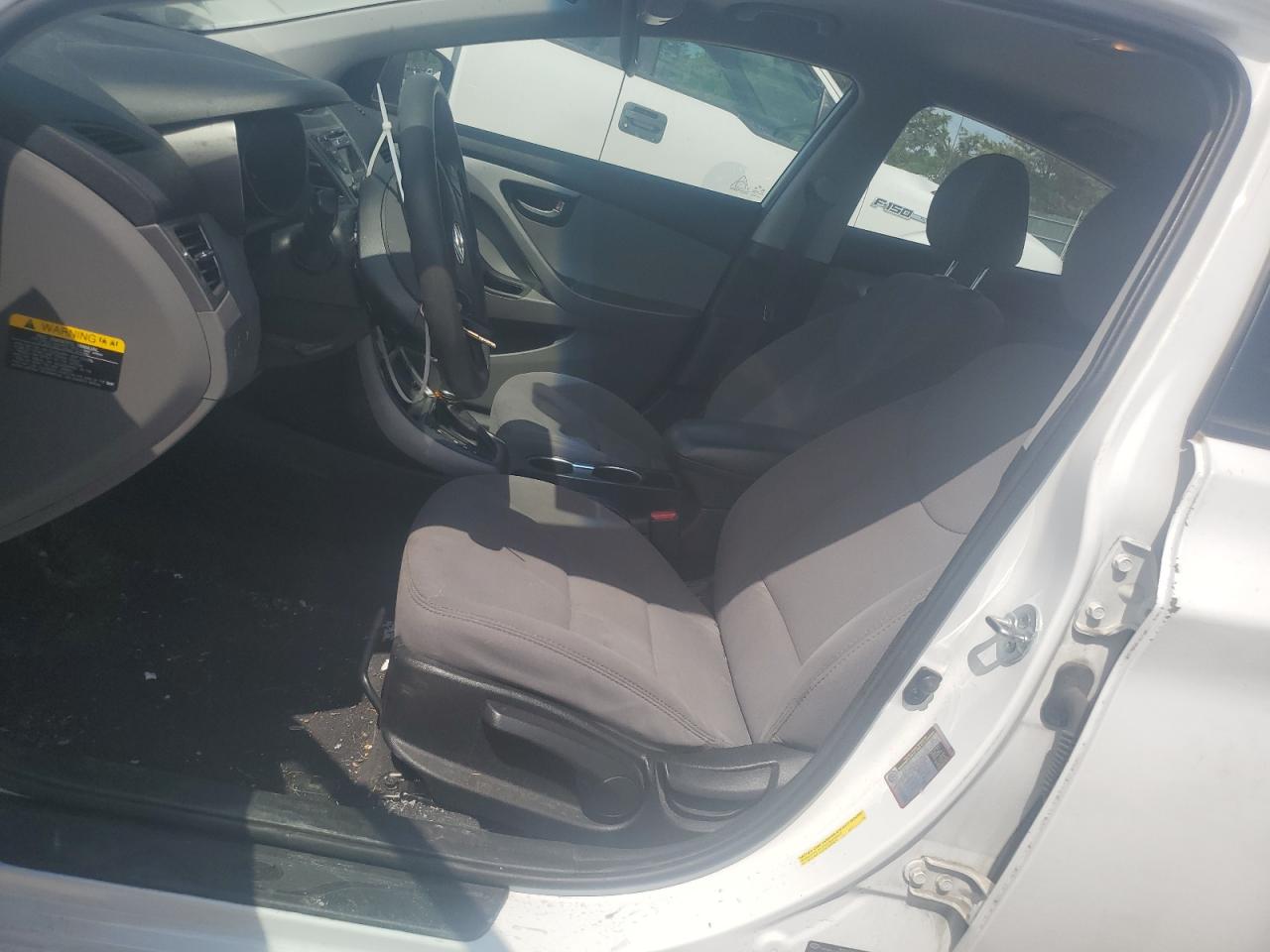 2015 Hyundai Elantra Se VIN: 5NPDH4AE8FH649780 Lot: 61529874