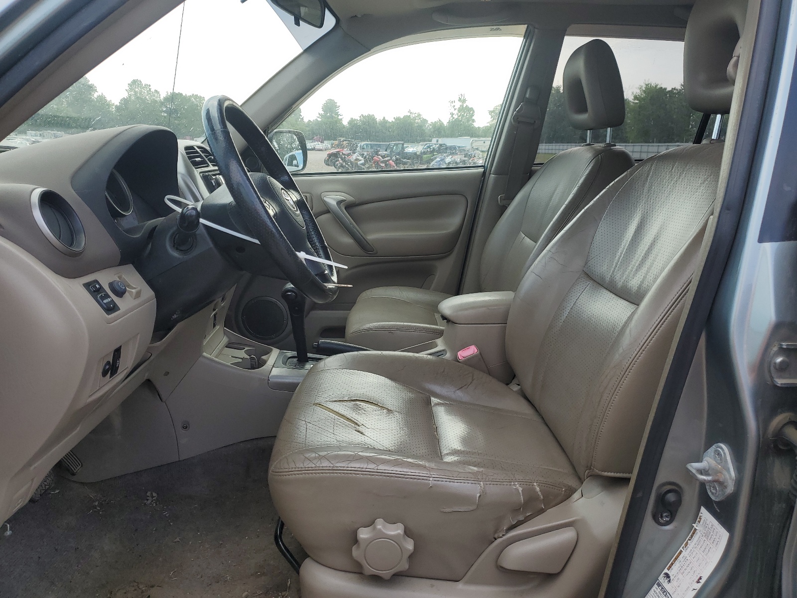 JTEHD20V050069272 2005 Toyota Rav4